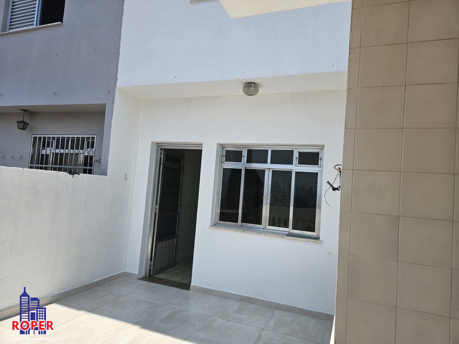 Casa à venda e aluguel com 3 quartos, 125m² - Foto 30