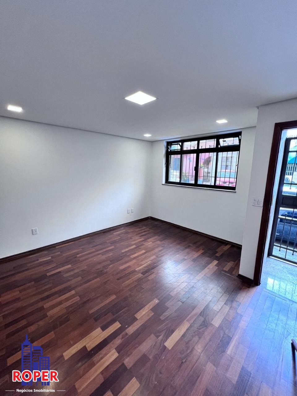 Casa à venda com 3 quartos, 140m² - Foto 10