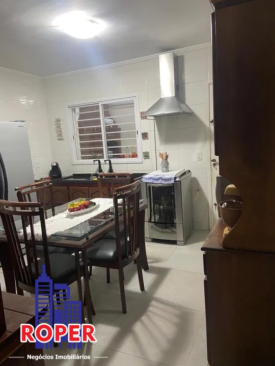 Casa à venda com 3 quartos, 110m² - Foto 2