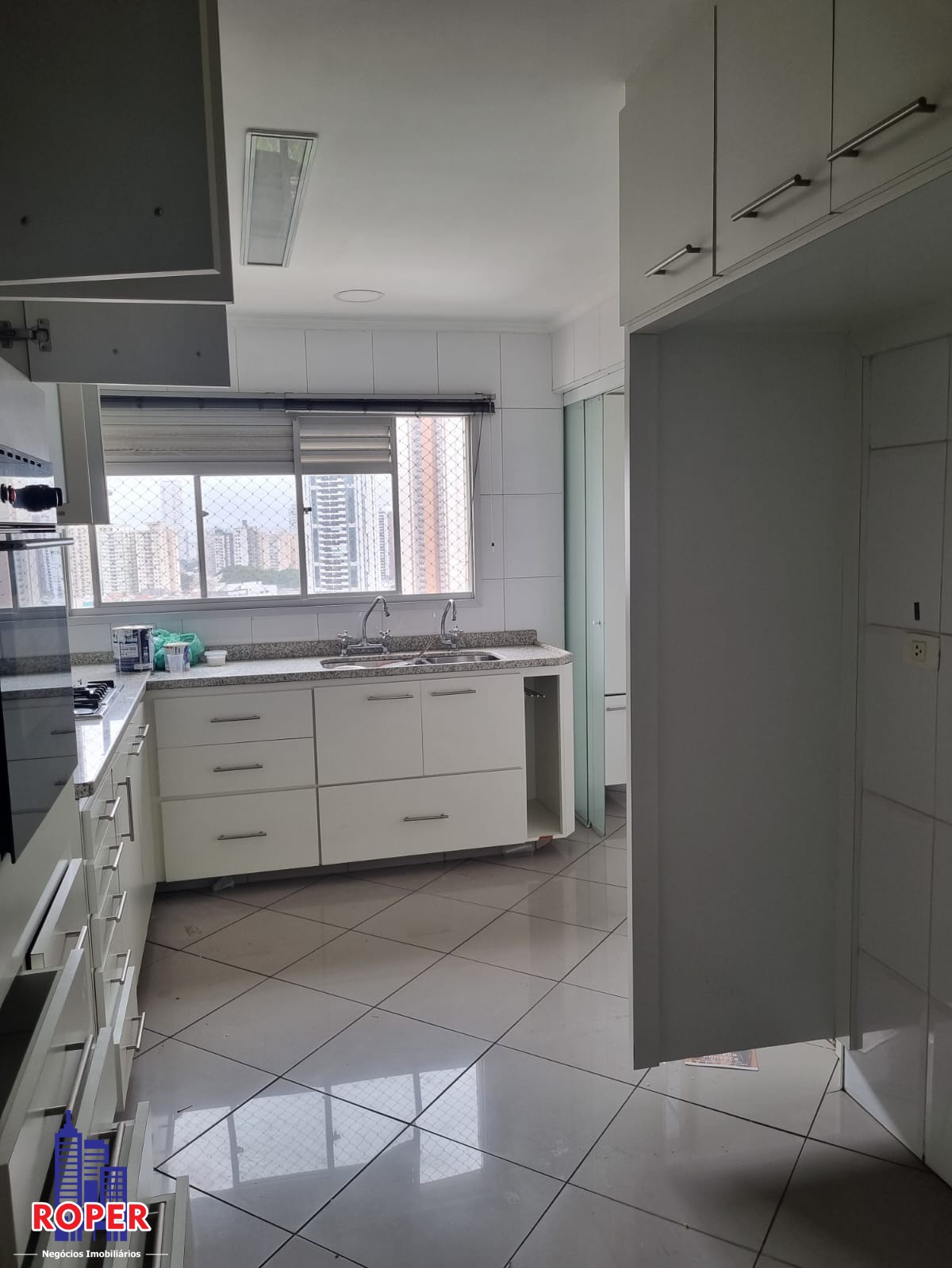 Apartamento à venda com 4 quartos, 158m² - Foto 7