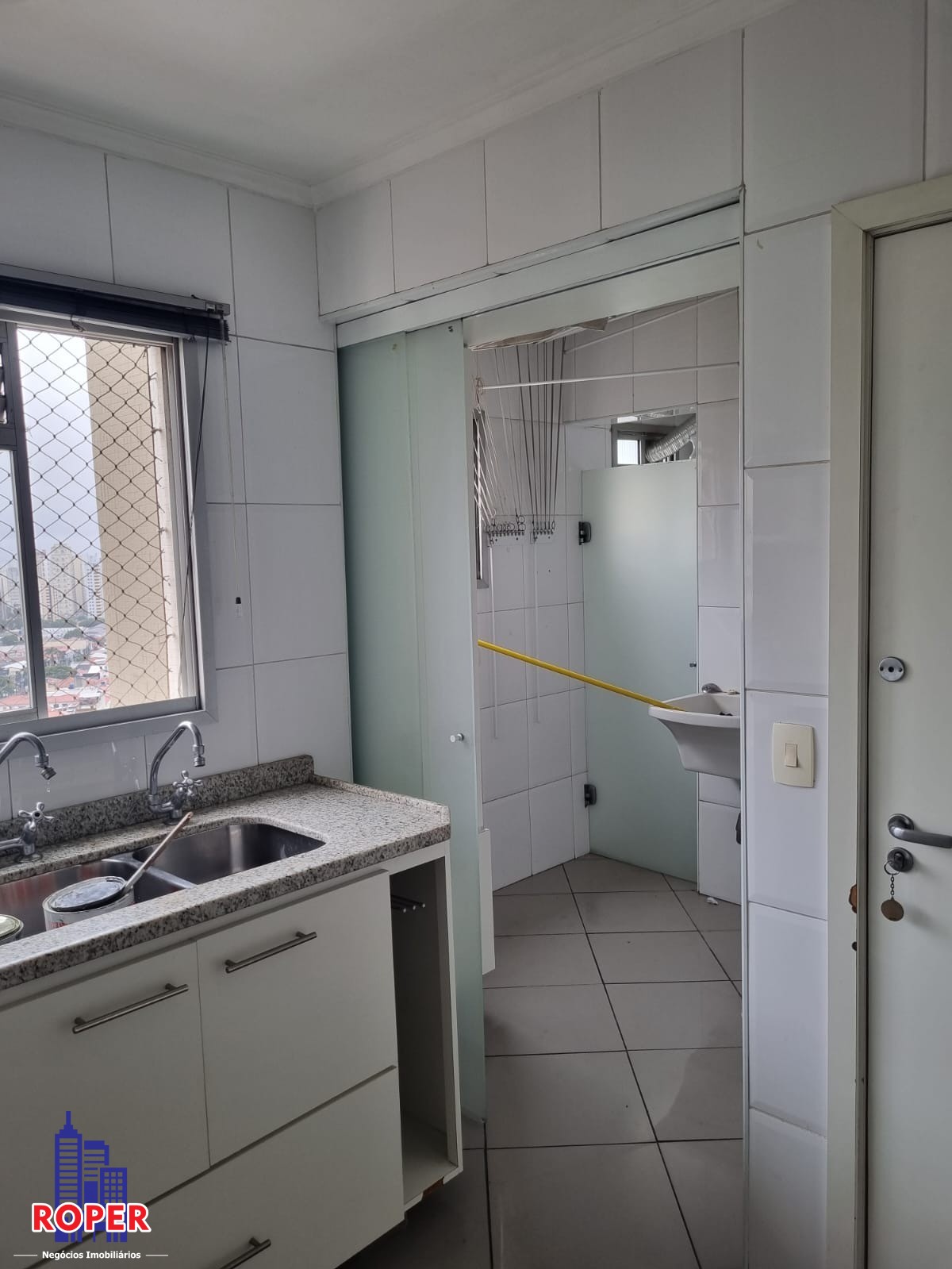 Apartamento à venda com 4 quartos, 158m² - Foto 17