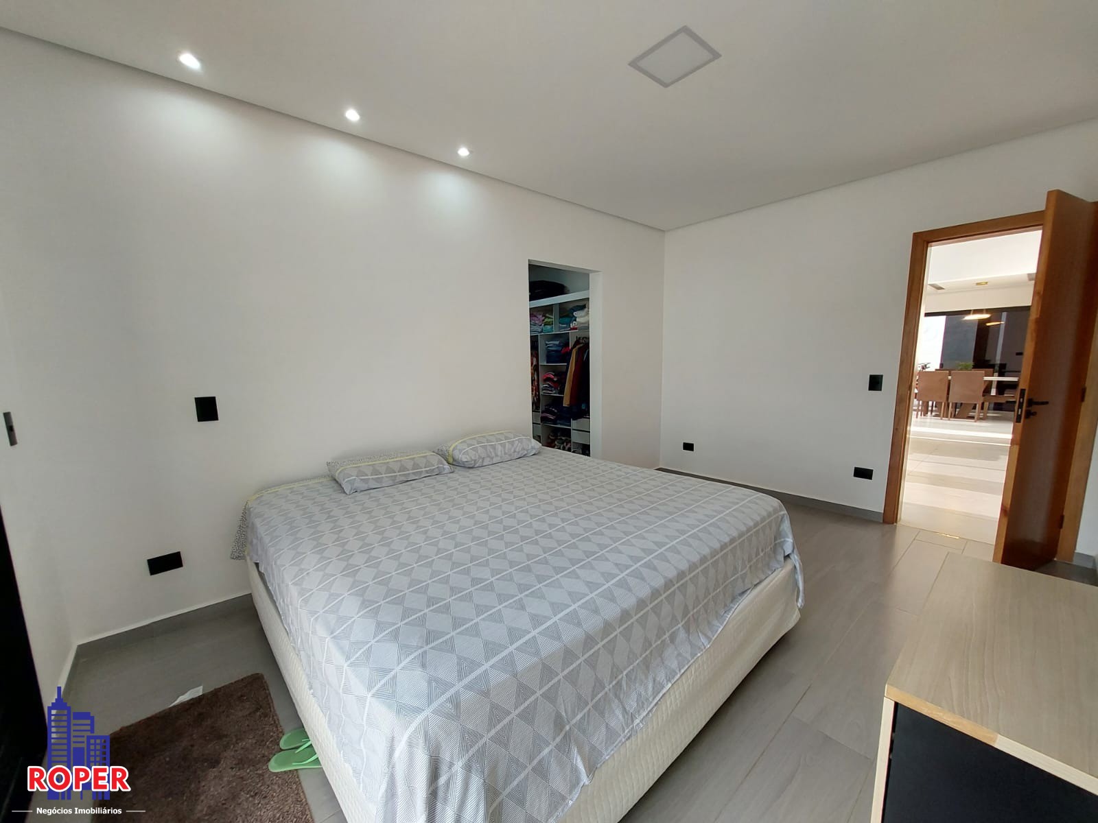 Casa à venda com 3 quartos, 639m² - Foto 9