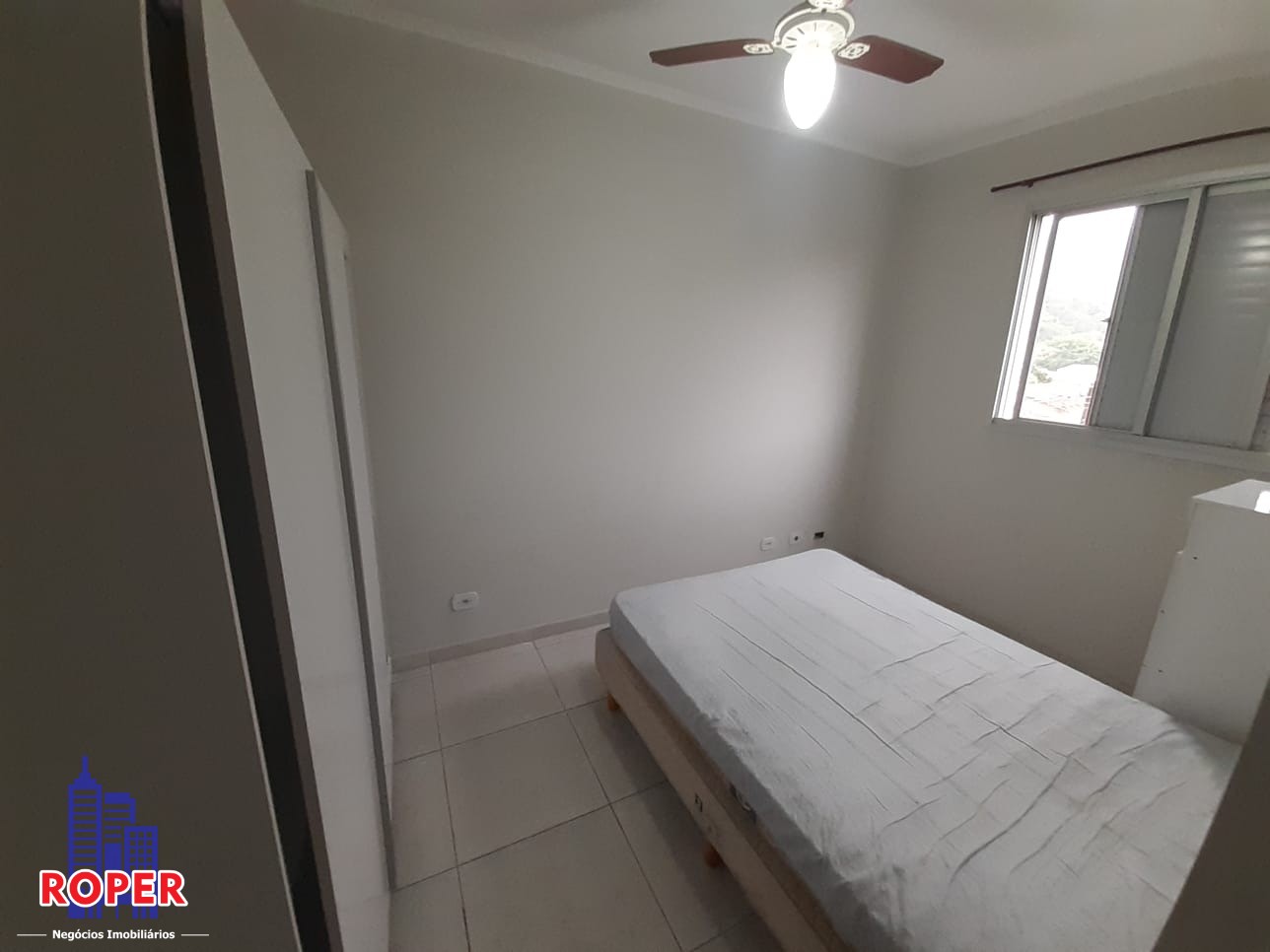 Apartamento à venda com 2 quartos, 75m² - Foto 14