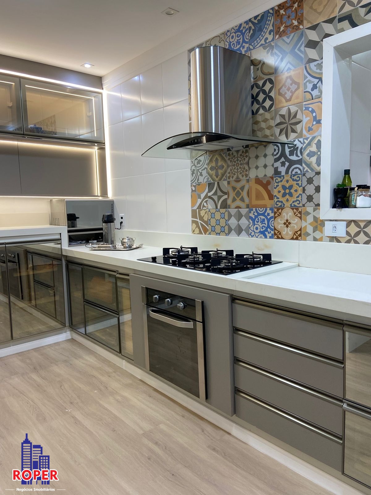 Apartamento à venda com 4 quartos, 233m² - Foto 15