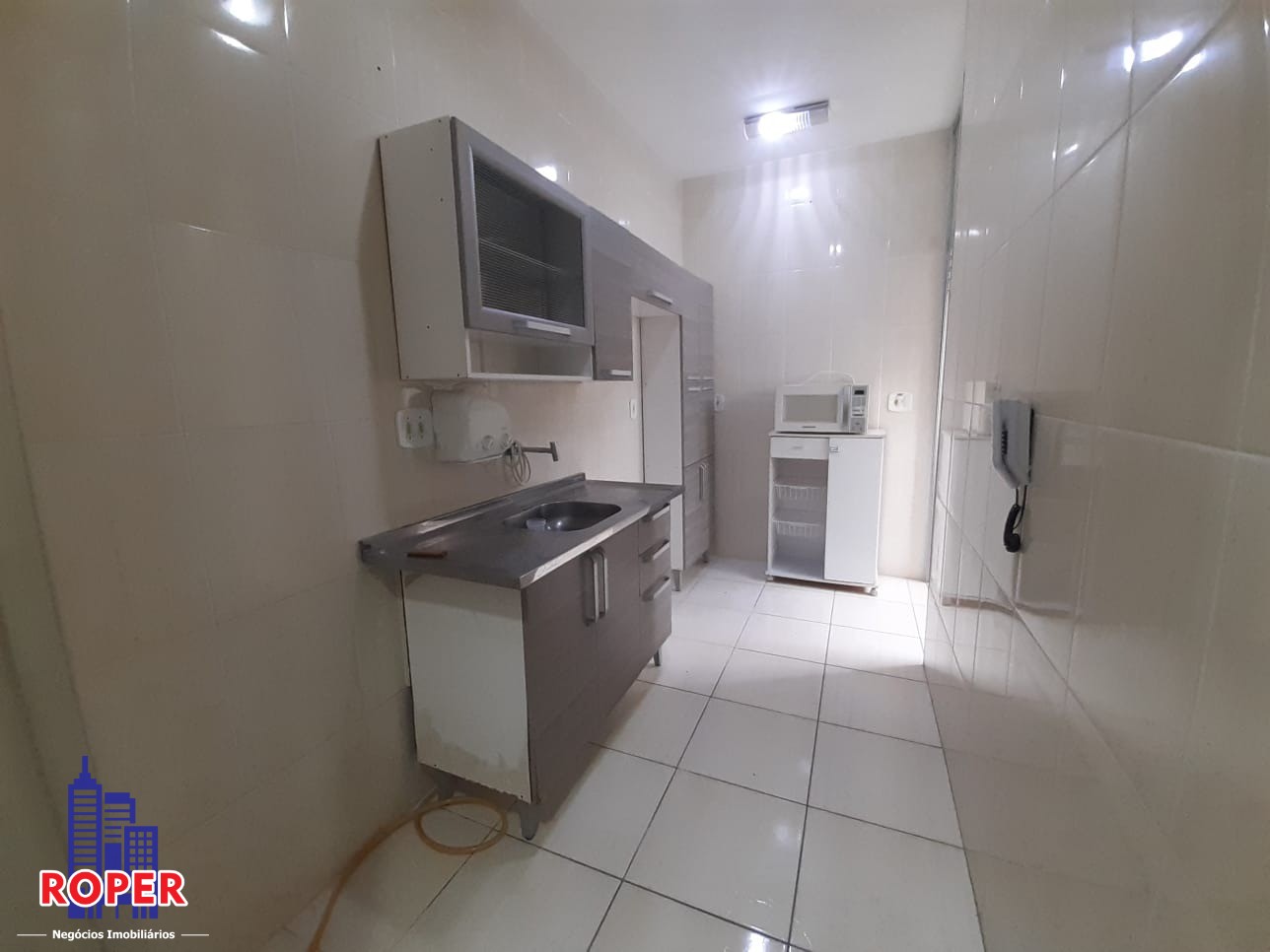 Apartamento à venda com 2 quartos, 75m² - Foto 9