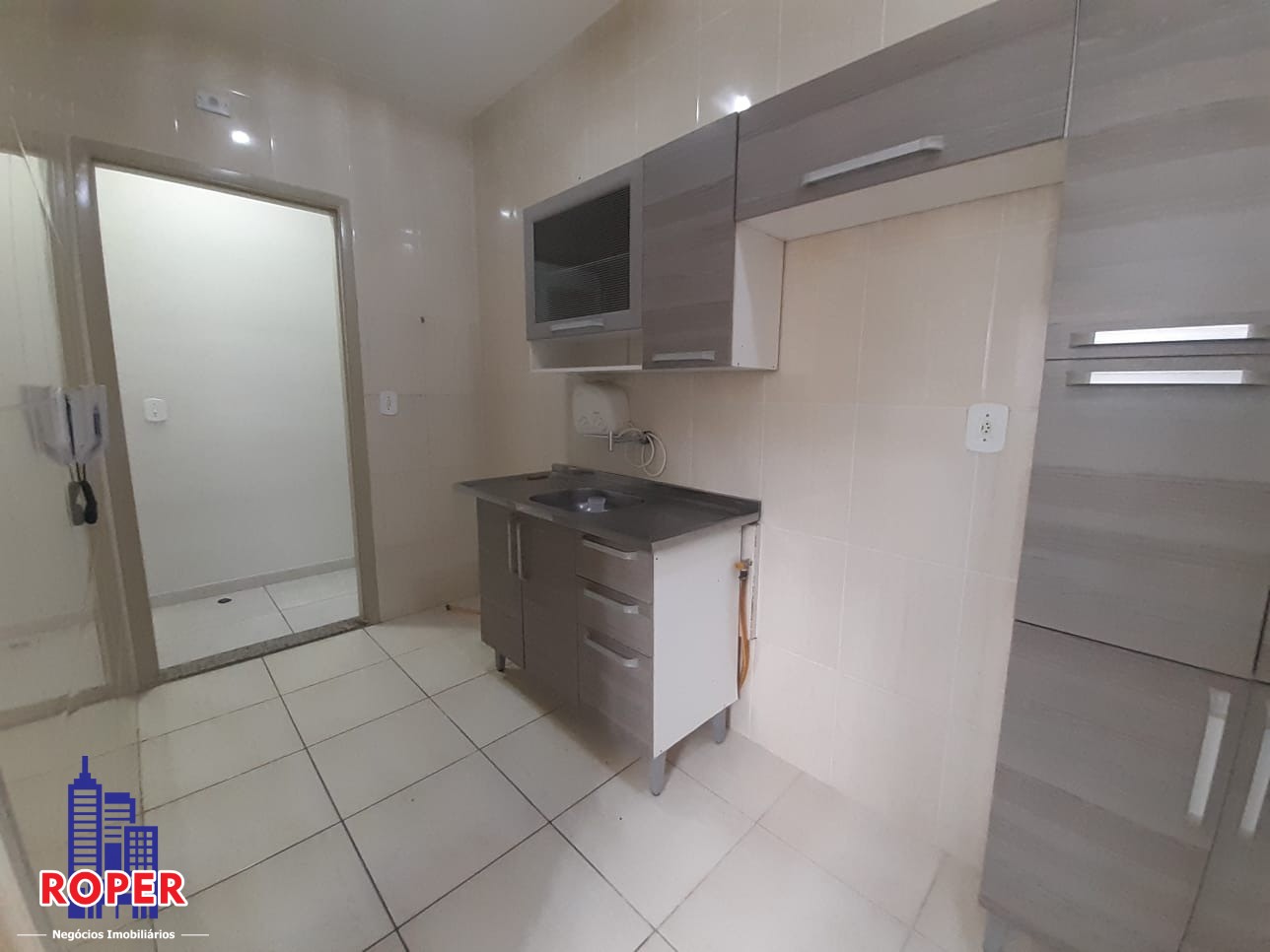 Apartamento à venda com 2 quartos, 75m² - Foto 10