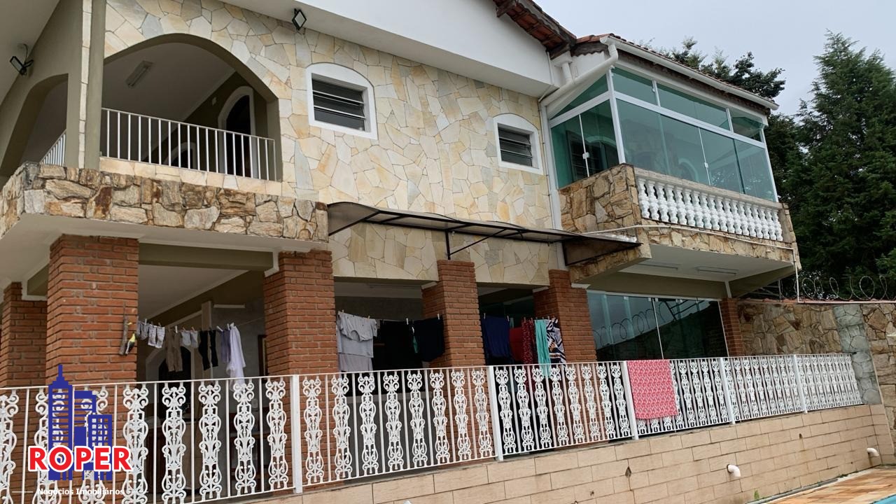 Chácara à venda com 3 quartos, 350m² - Foto 1