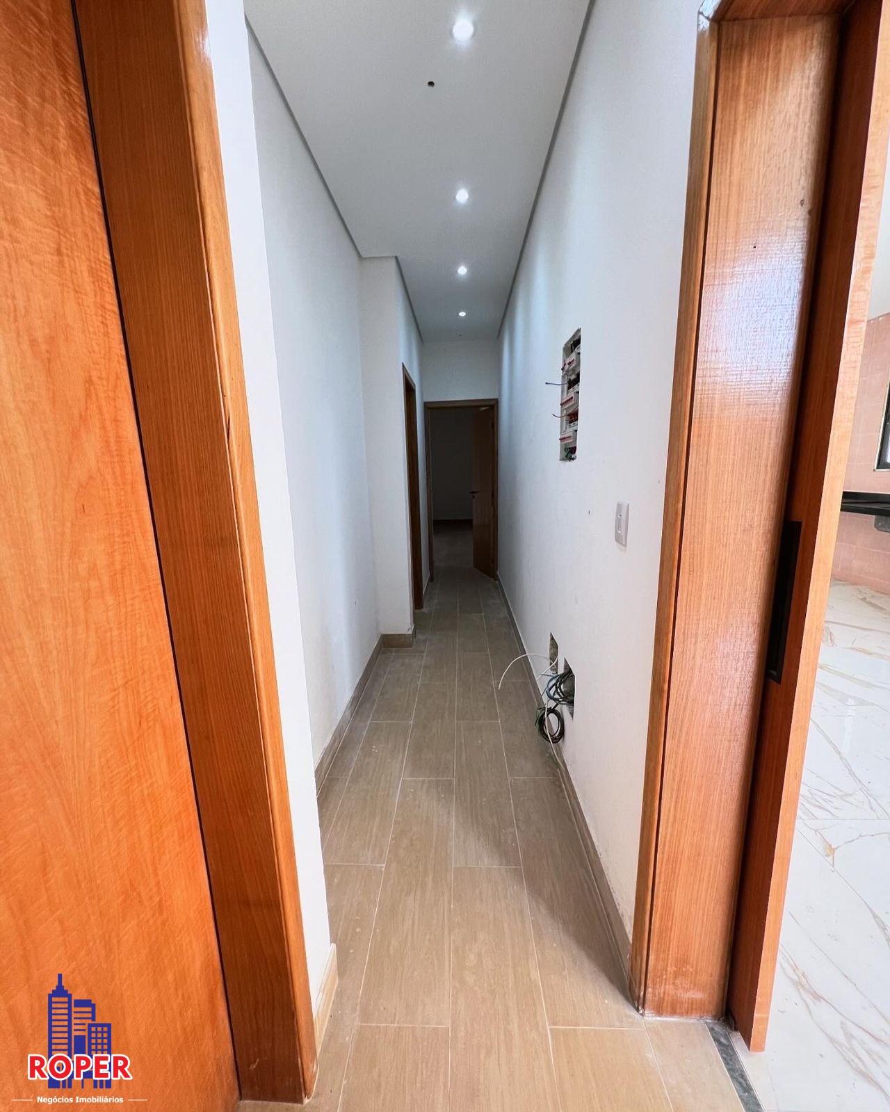 Casa à venda com 3 quartos, 321m² - Foto 16