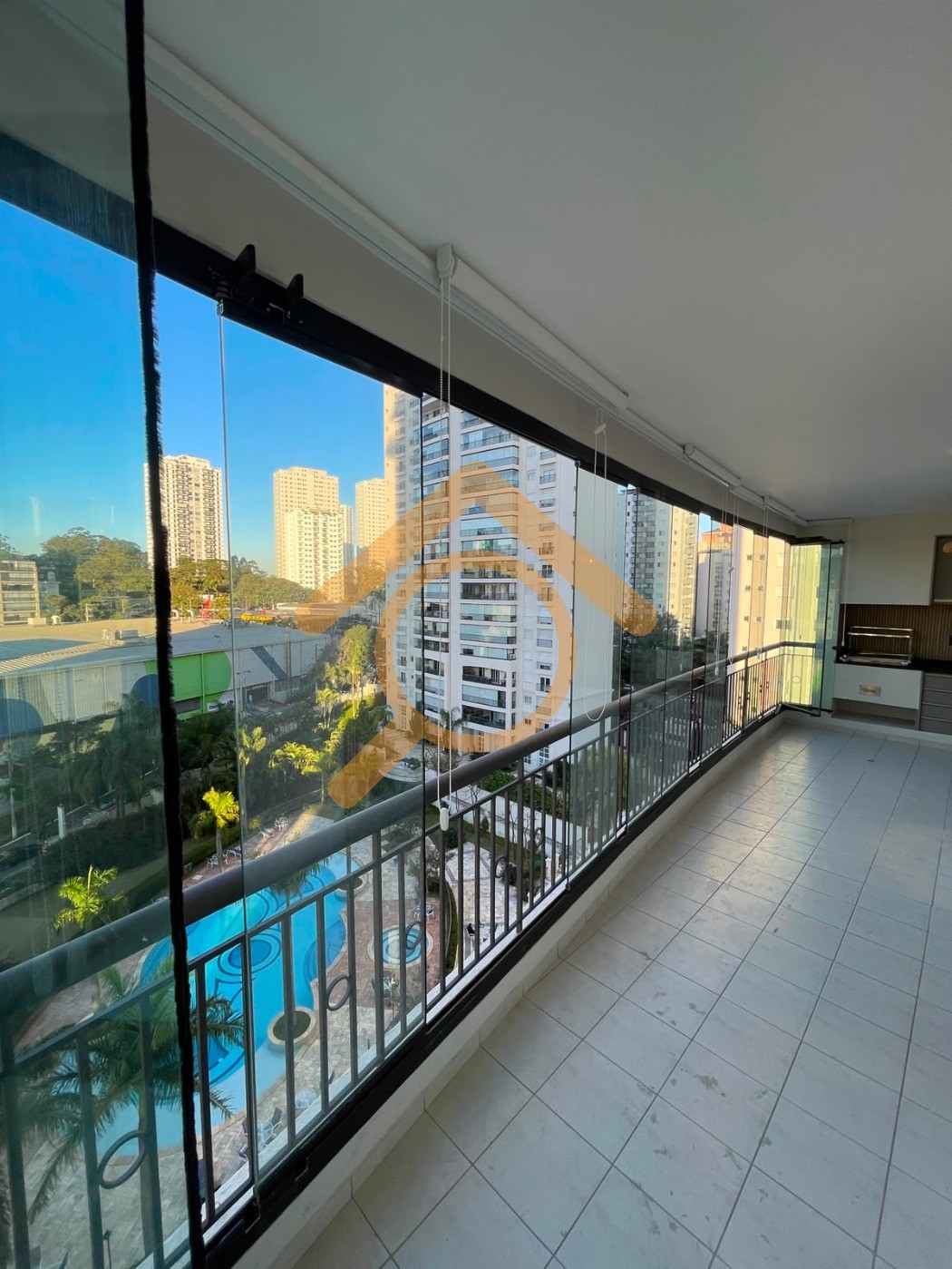 Apartamento, 3 quartos, 171 m² - Foto 2