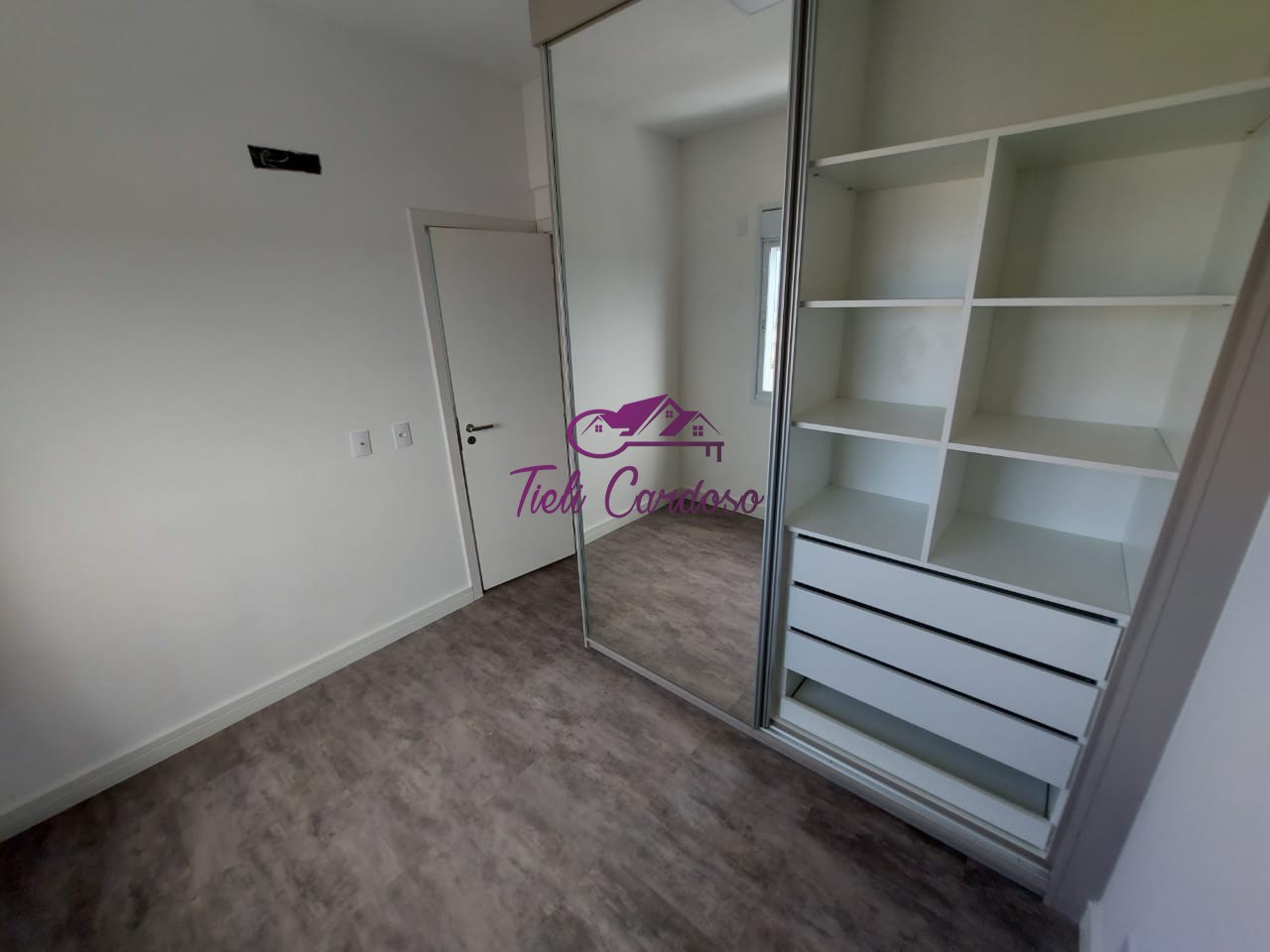 Apartamento à venda com 1 quarto, 55m² - Foto 24