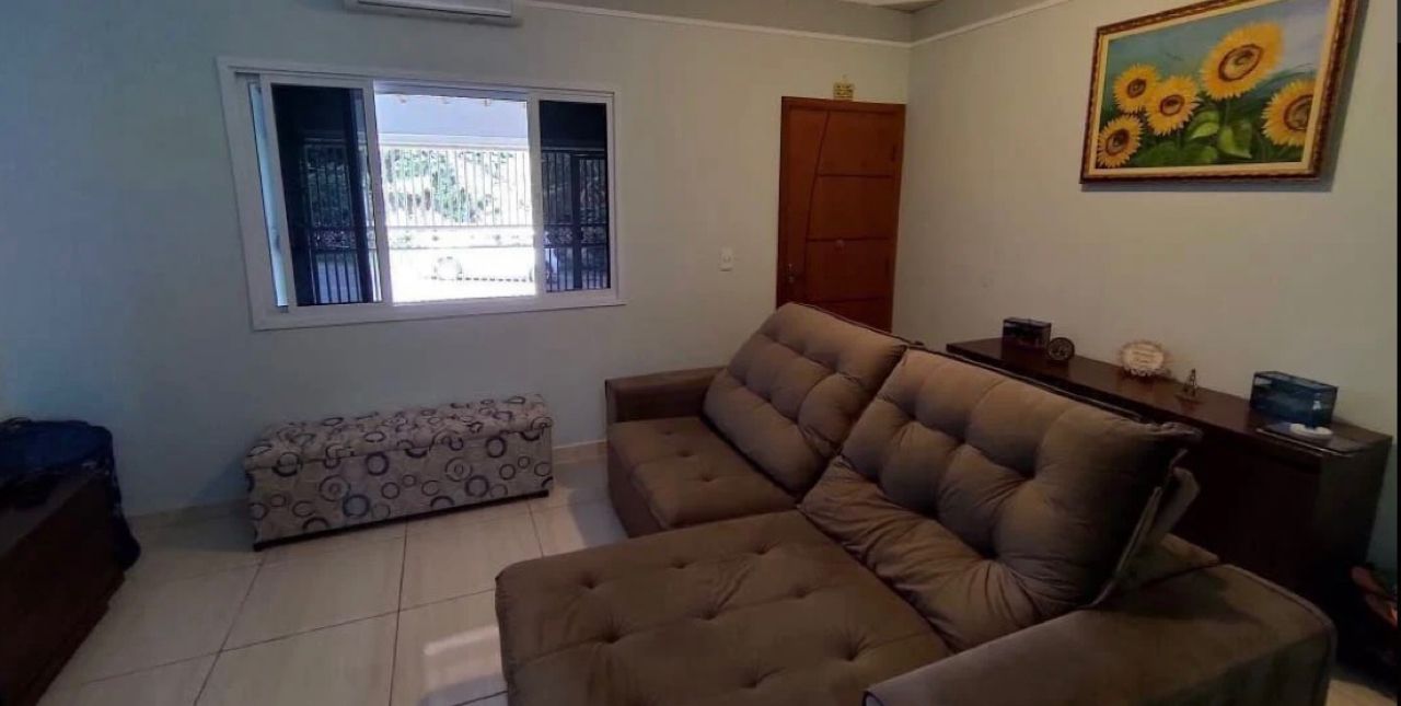 Casa à venda com 3 quartos, 100m² - Foto 2