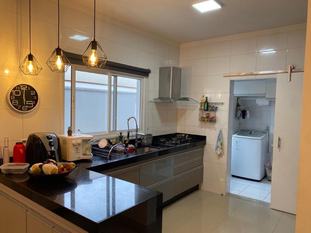 Casa à venda com 3 quartos, 300m² - Foto 6