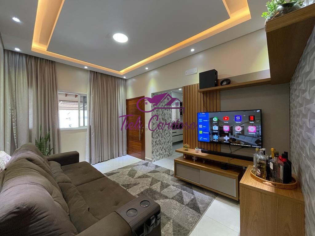 Casa à venda com 3 quartos, 128m² - Foto 1