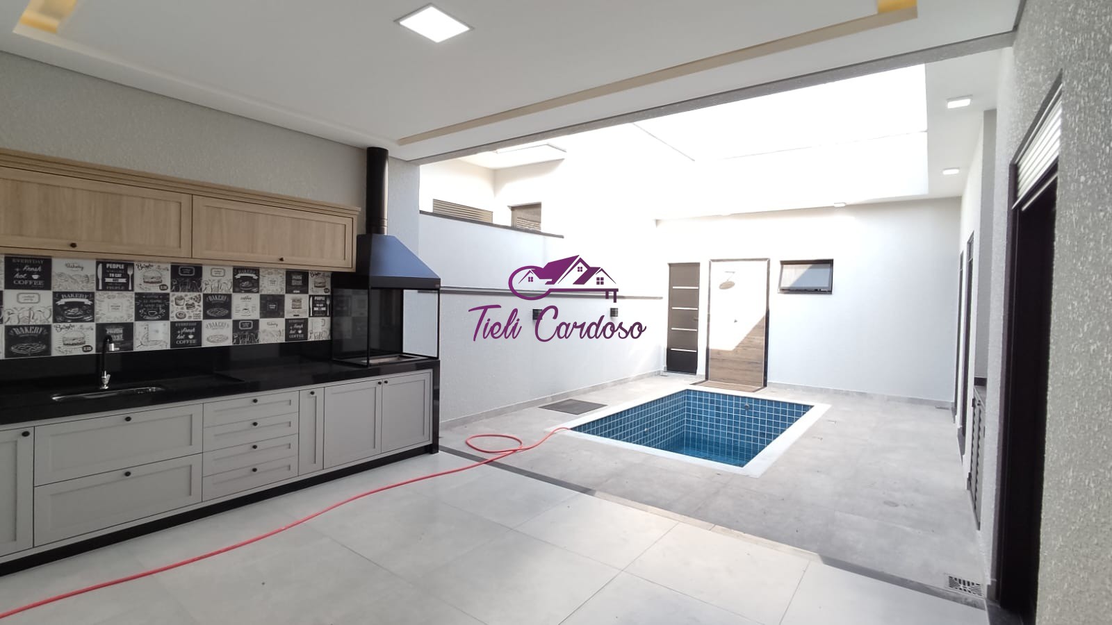 Casa à venda com 3 quartos, 180m² - Foto 9