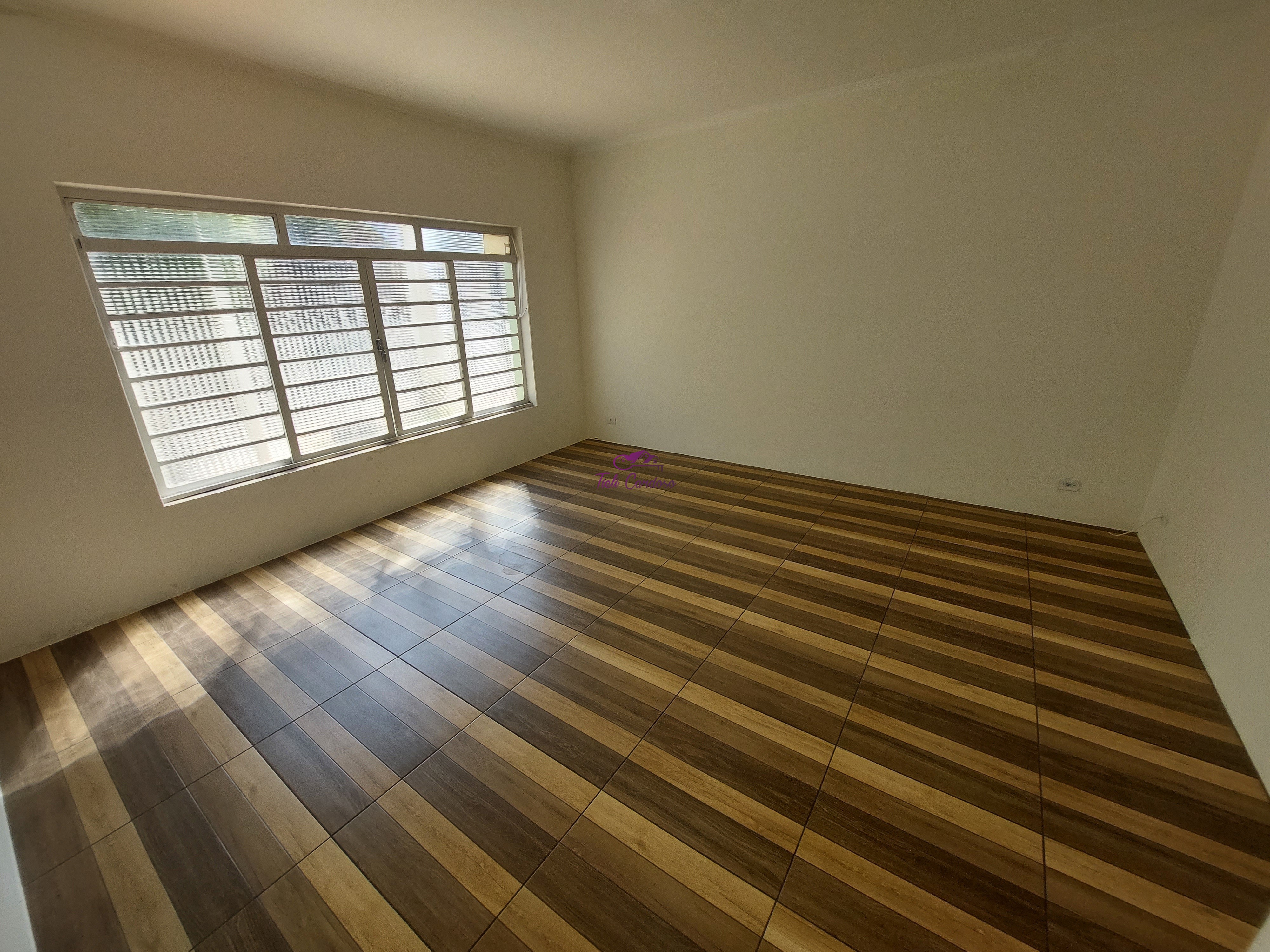 Prédio Inteiro para alugar com 3 quartos, 182m² - Foto 2