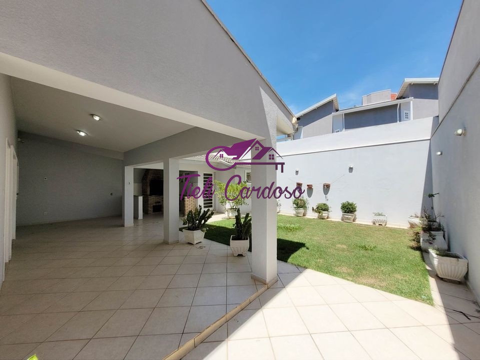 Casa à venda com 3 quartos, 360m² - Foto 3