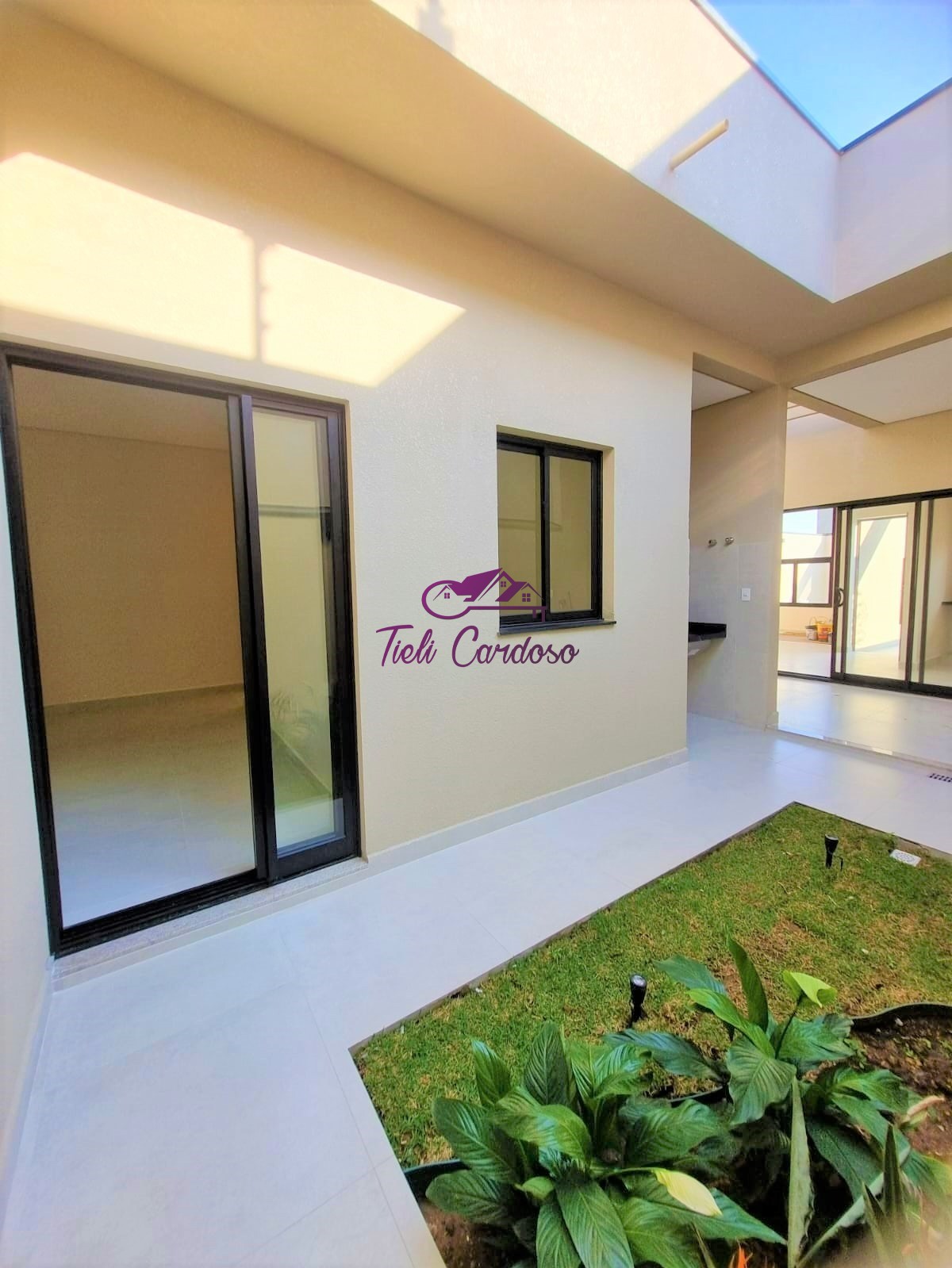 Casa à venda com 2 quartos, 150m² - Foto 8