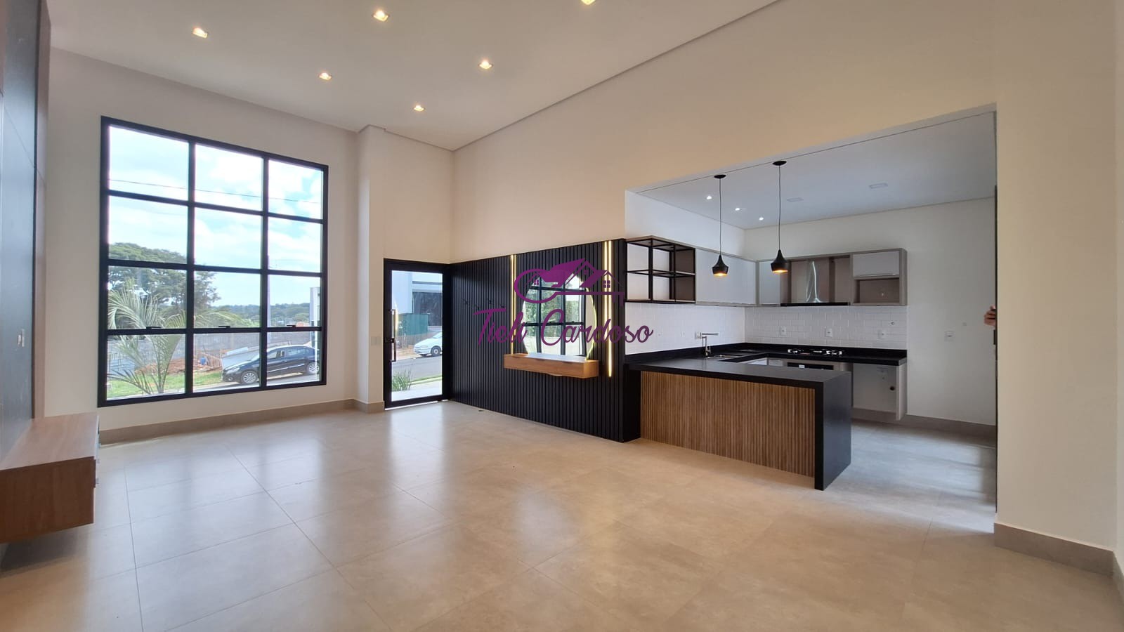 Casa à venda com 3 quartos, 320m² - Foto 4