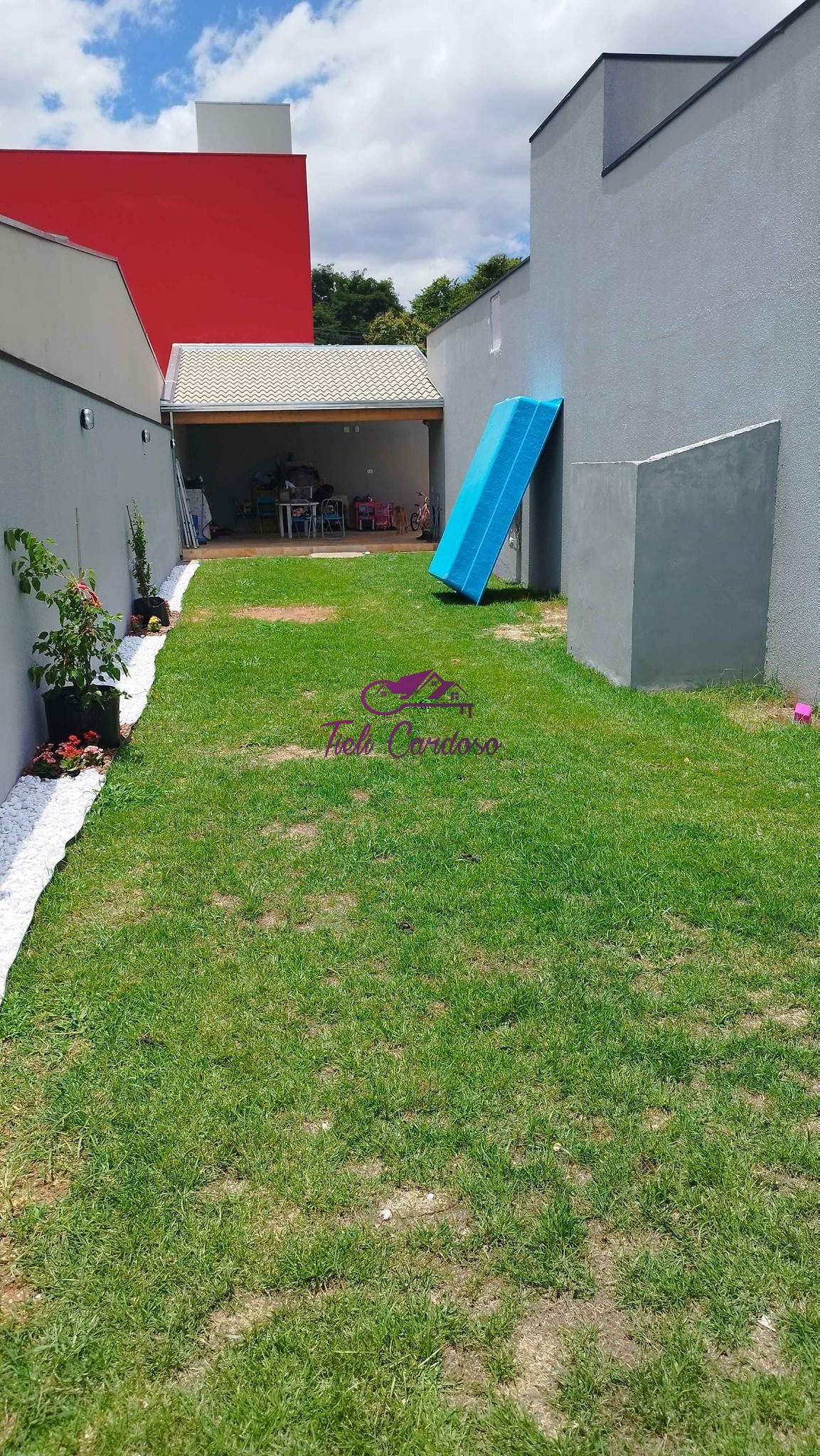 Casa à venda com 2 quartos, 90m² - Foto 3