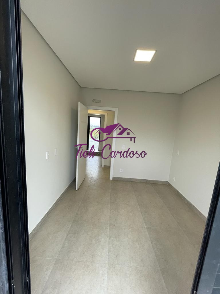 Casa à venda com 3 quartos, 250m² - Foto 12