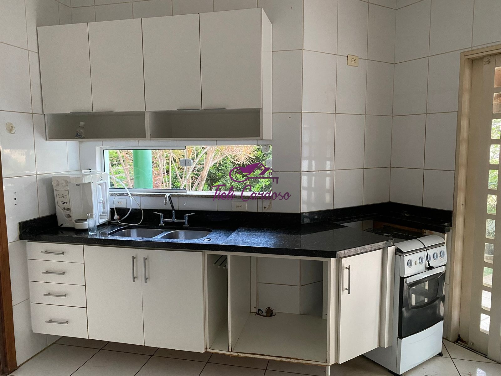 Casa à venda e aluguel com 6 quartos, 290m² - Foto 13