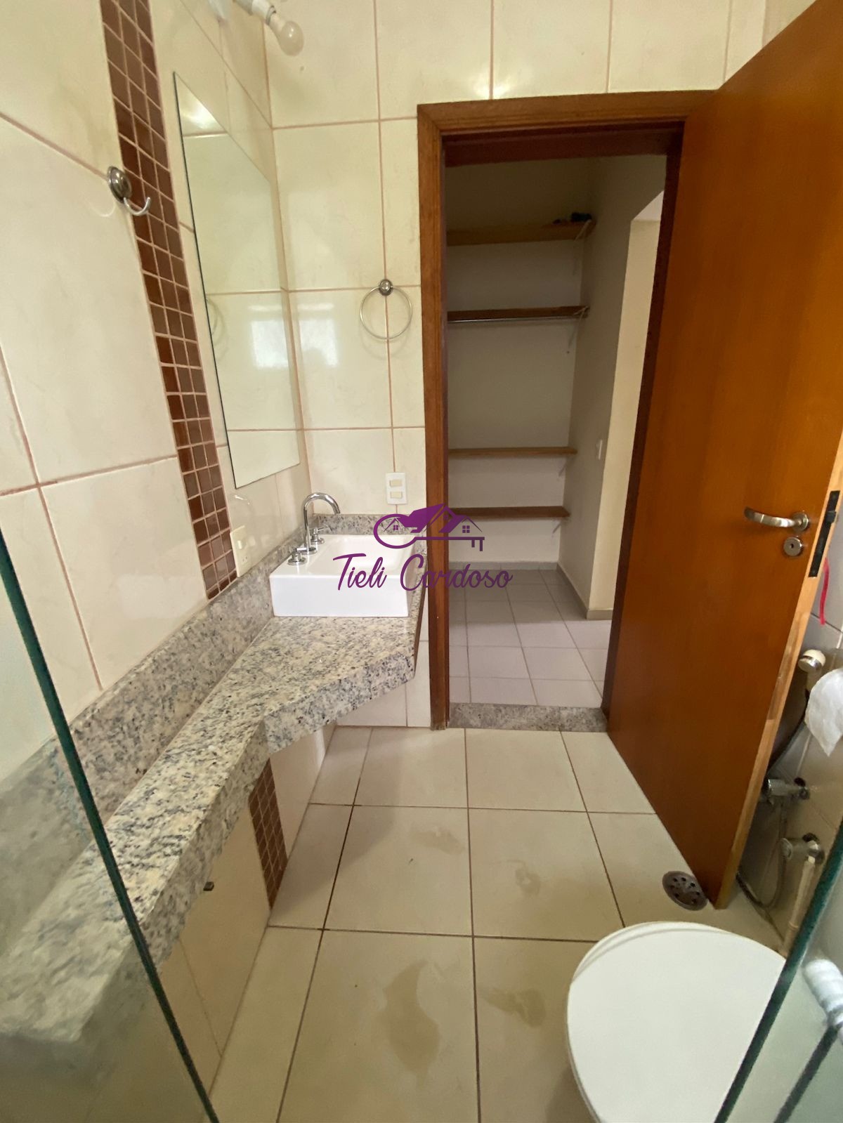 Casa à venda e aluguel com 6 quartos, 290m² - Foto 17