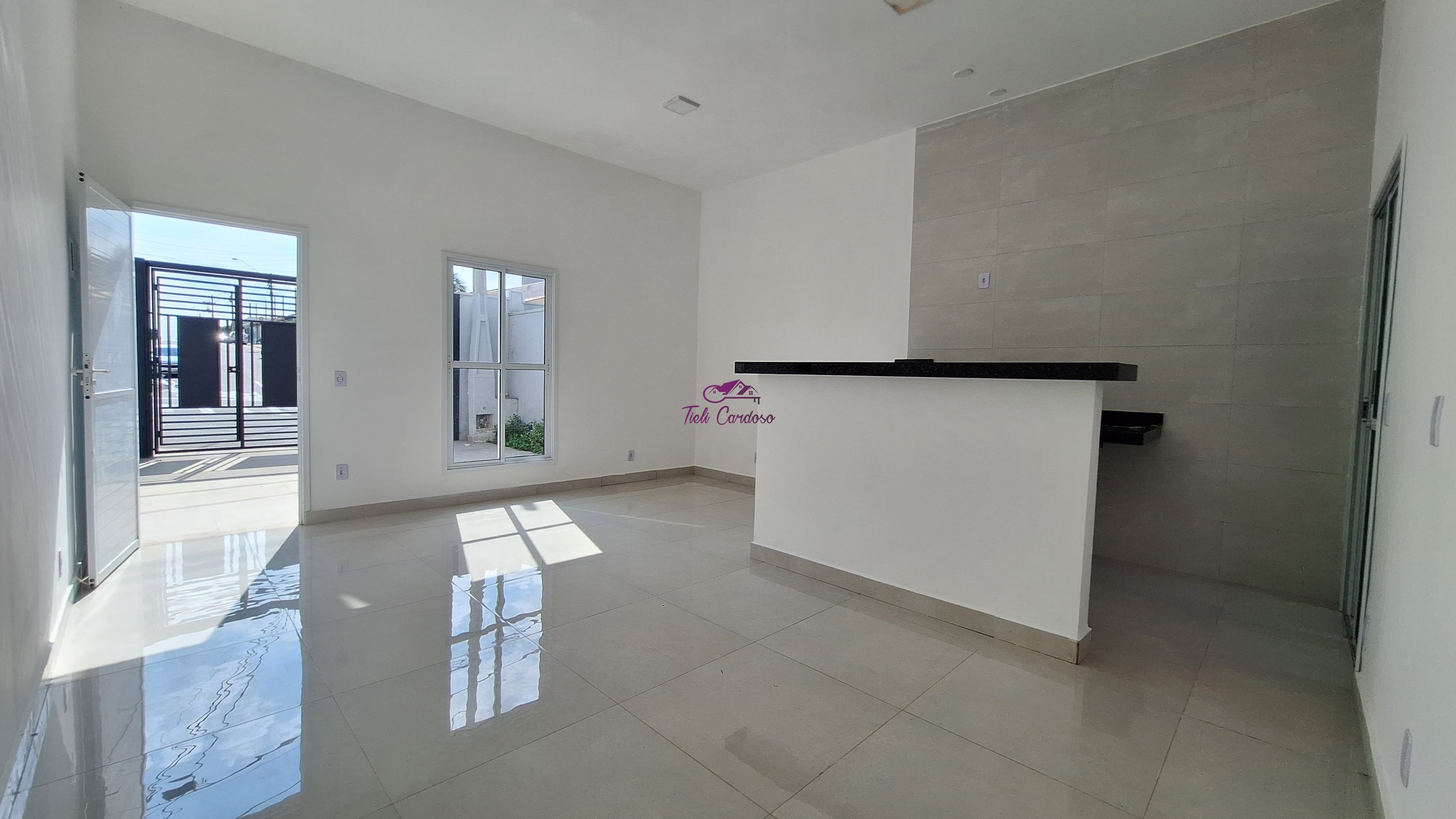 Casa à venda com 2 quartos, 56m² - Foto 13