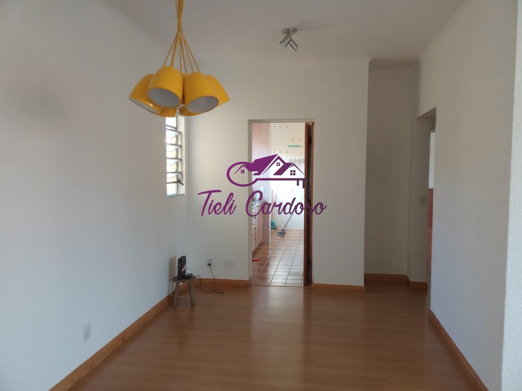 Apartamento à venda com 3 quartos, 77m² - Foto 1