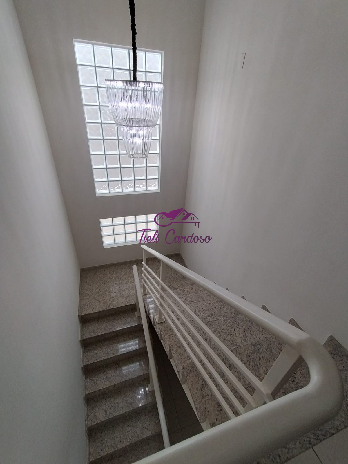 Casa à venda com 3 quartos, 360m² - Foto 11