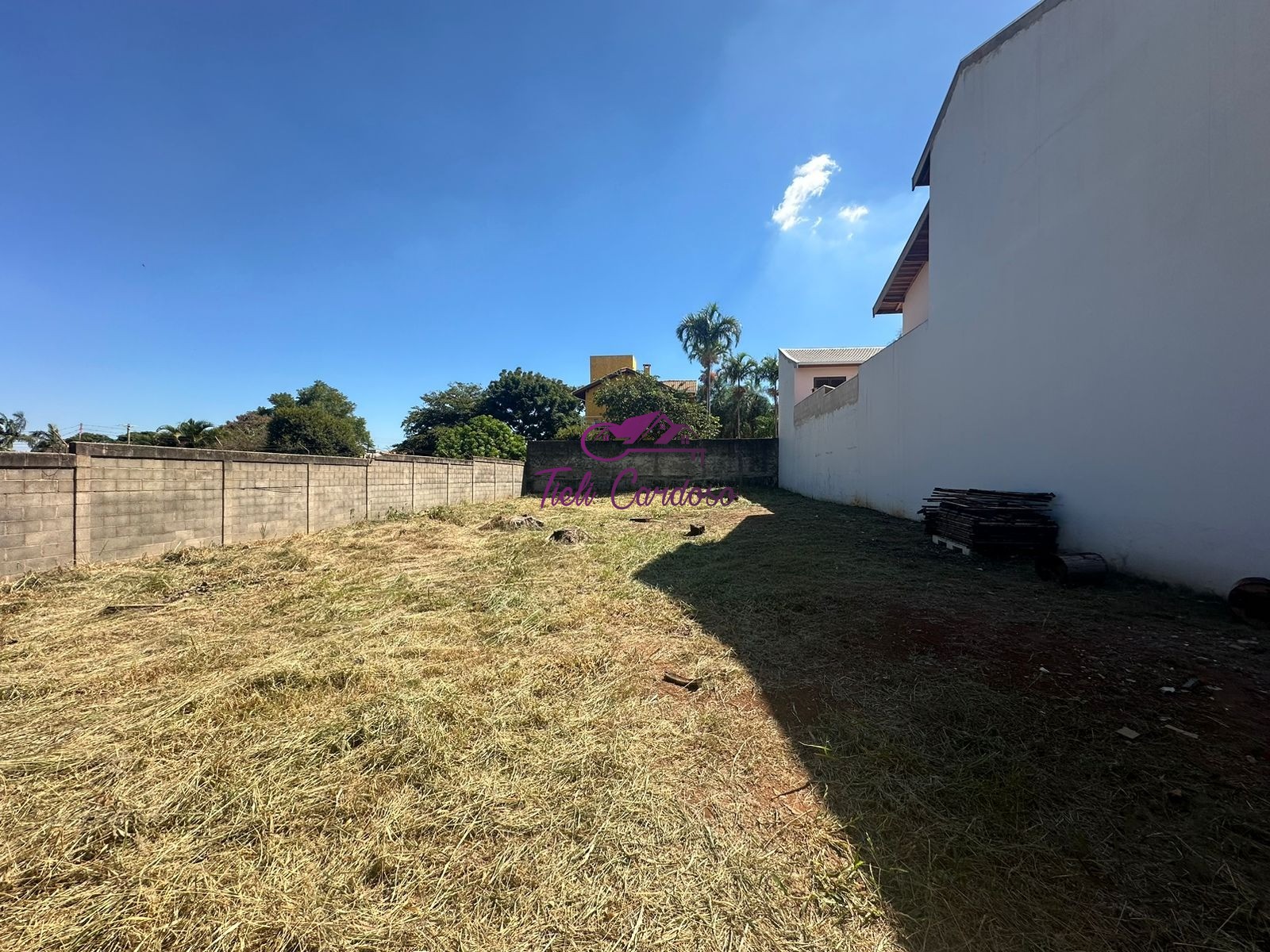 Terreno à venda, 450m² - Foto 1