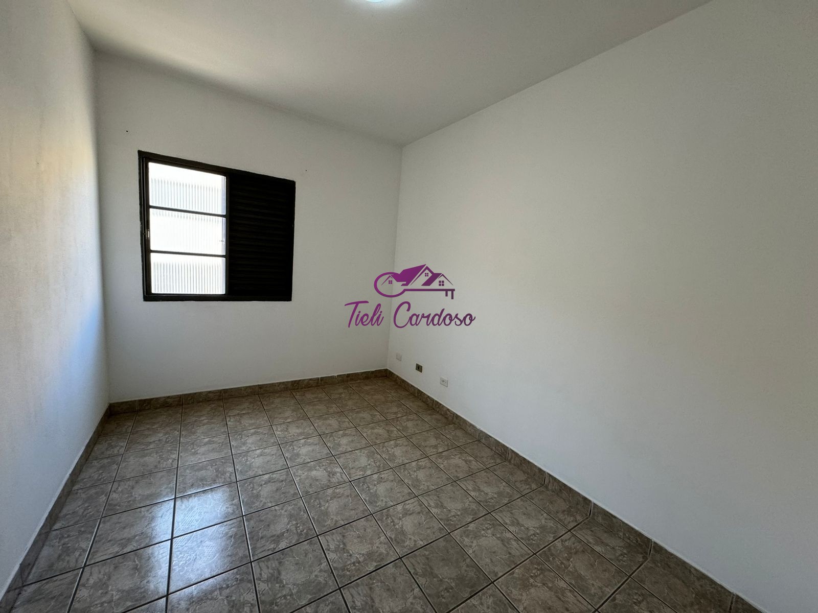 Apartamento à venda com 3 quartos, 77m² - Foto 3