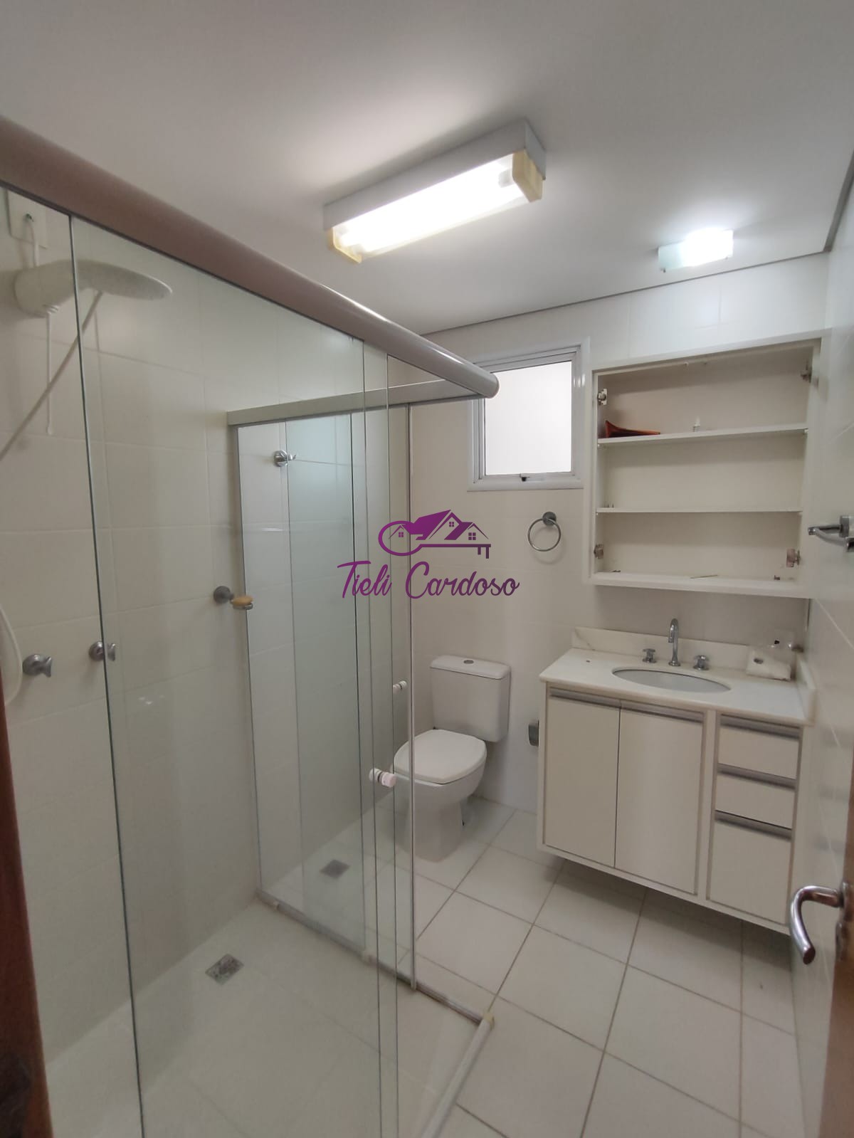 Apartamento para alugar com 3 quartos, 128m² - Foto 13