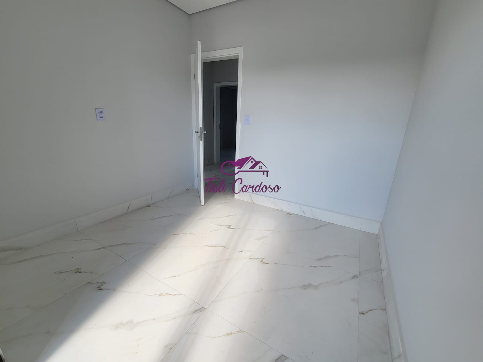 Casa à venda com 3 quartos, 200m² - Foto 35