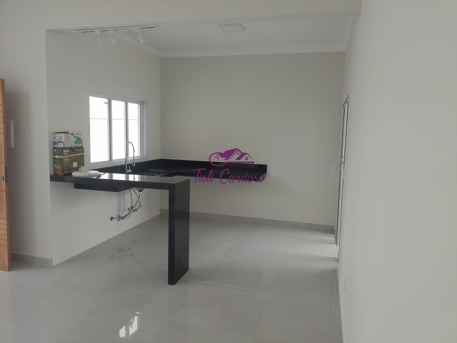 Casa à venda com 3 quartos, 150m² - Foto 10