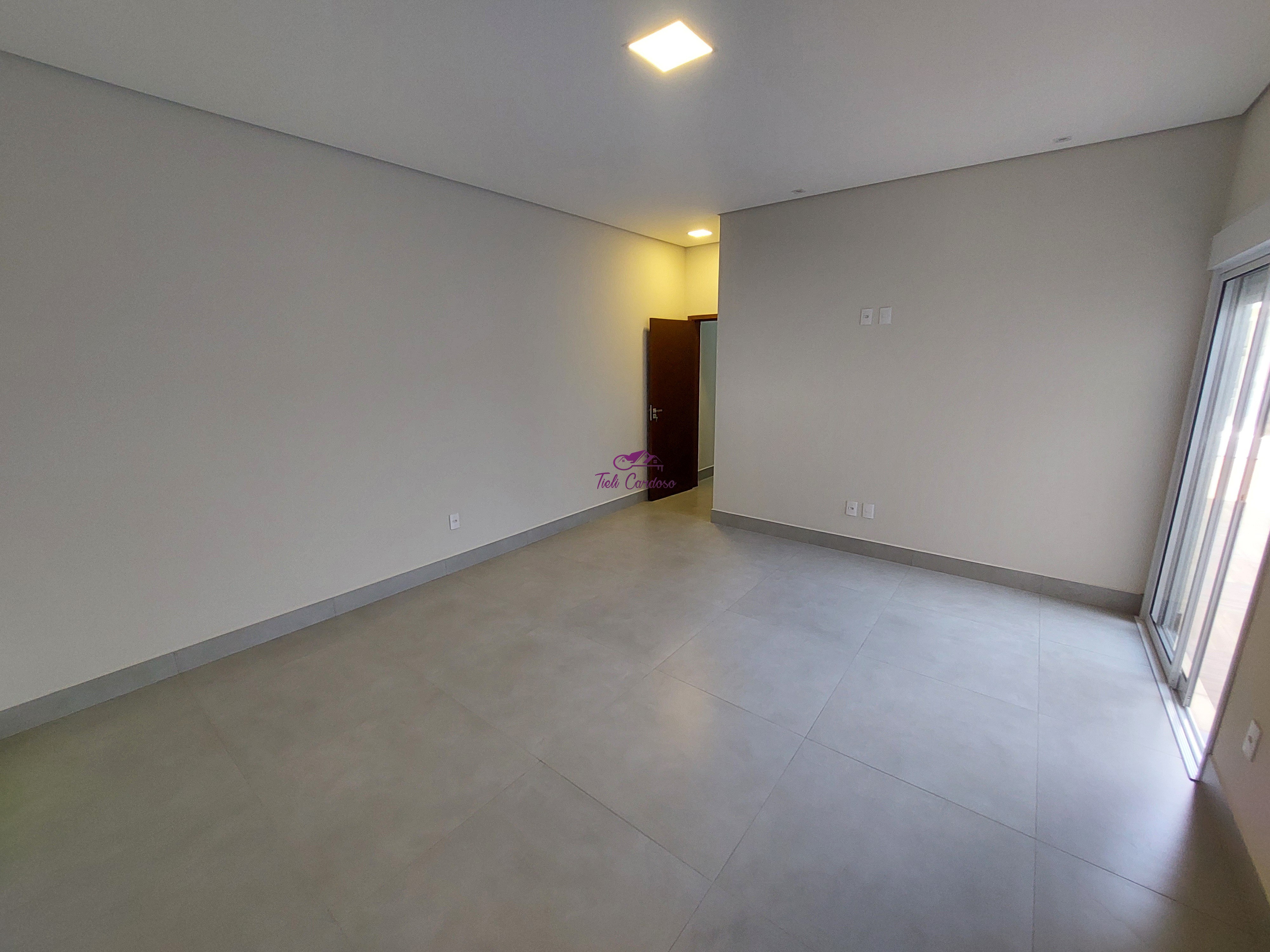 Casa à venda com 3 quartos, 320m² - Foto 13