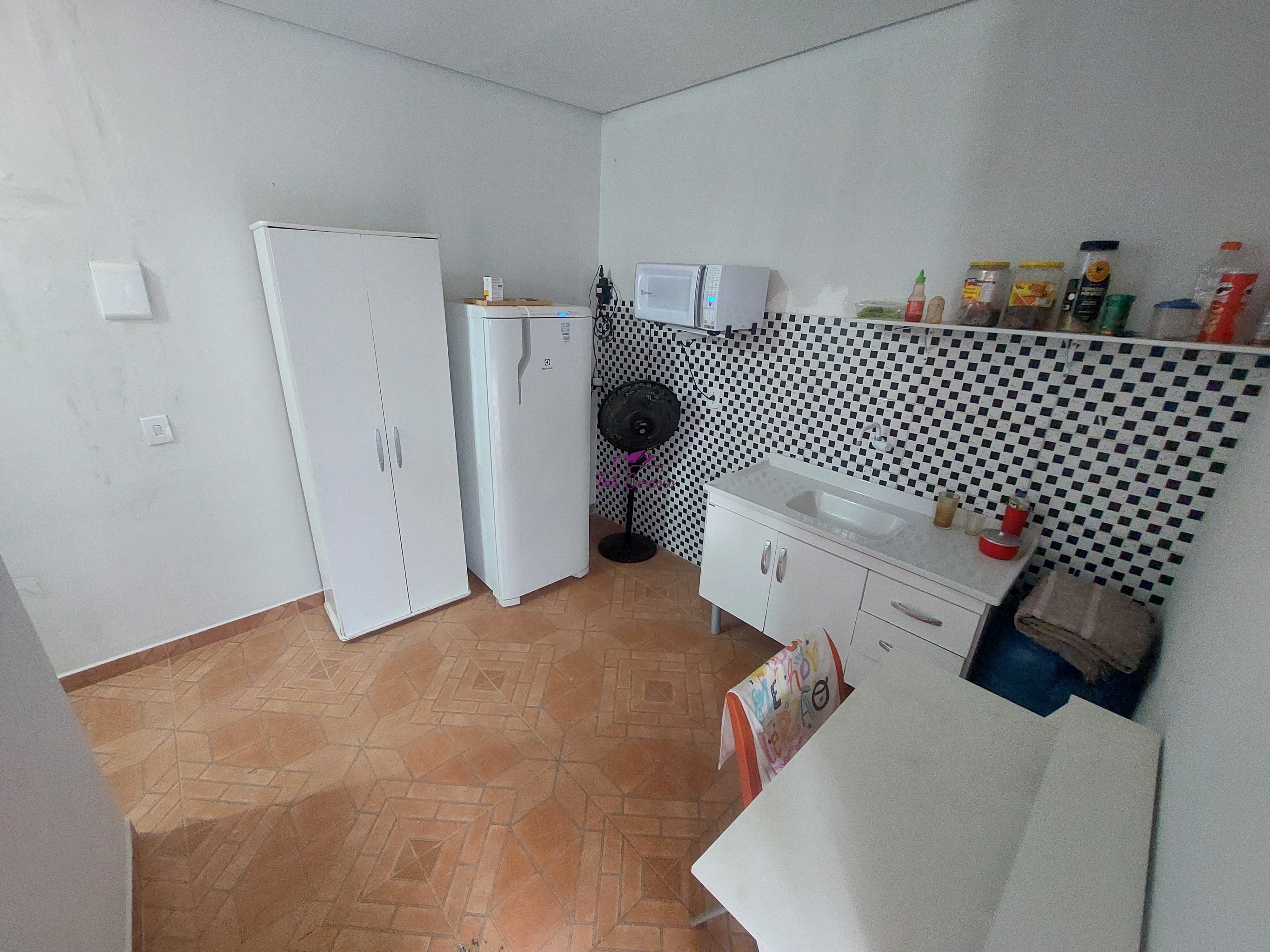 Casa para alugar com 4 quartos, 250m² - Foto 17