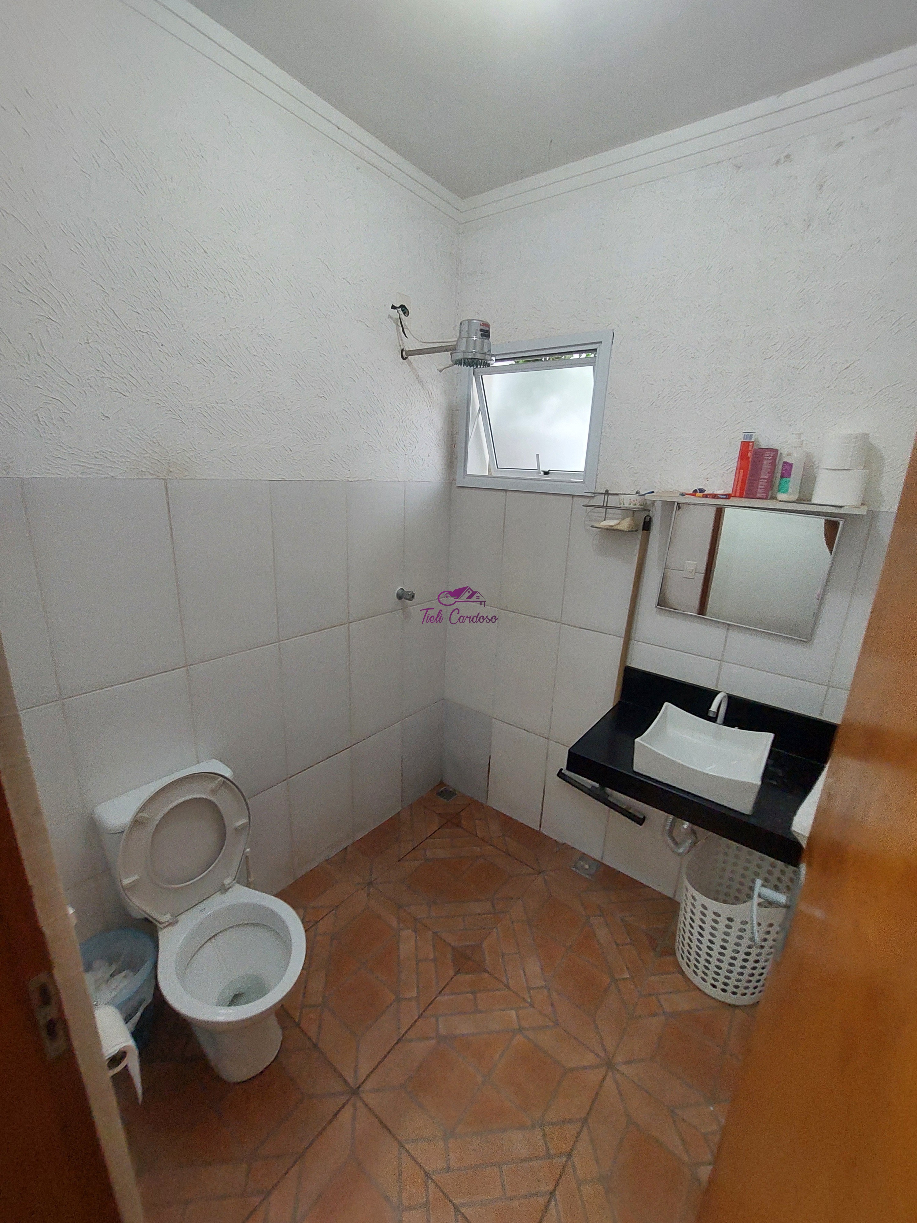 Casa para alugar com 4 quartos, 250m² - Foto 16