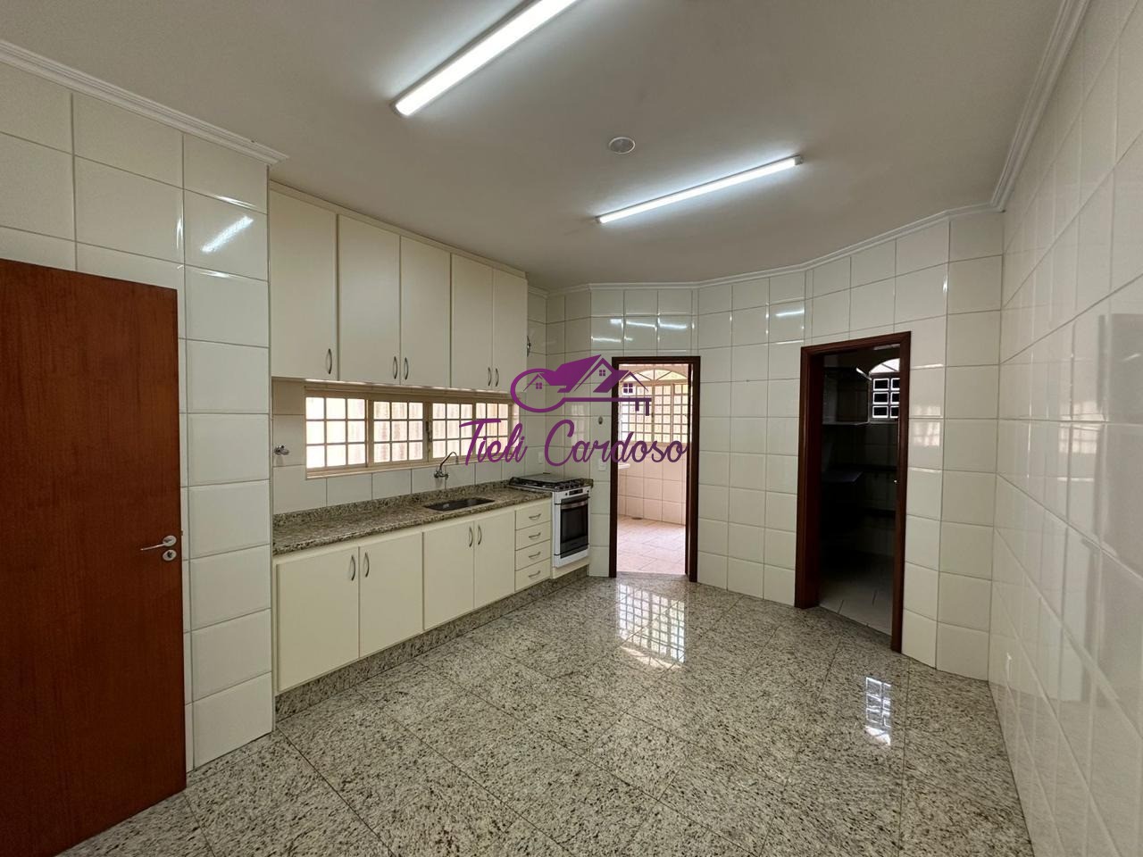 Chácara à venda e aluguel com 3 quartos, 1022m² - Foto 13