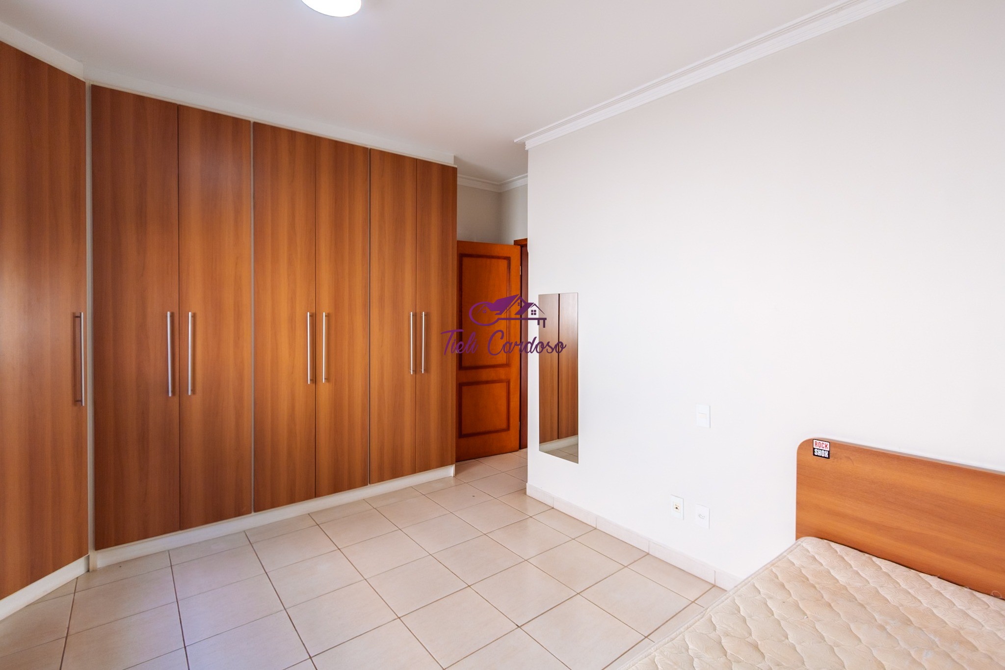 Casa para alugar com 4 quartos, 900m² - Foto 49