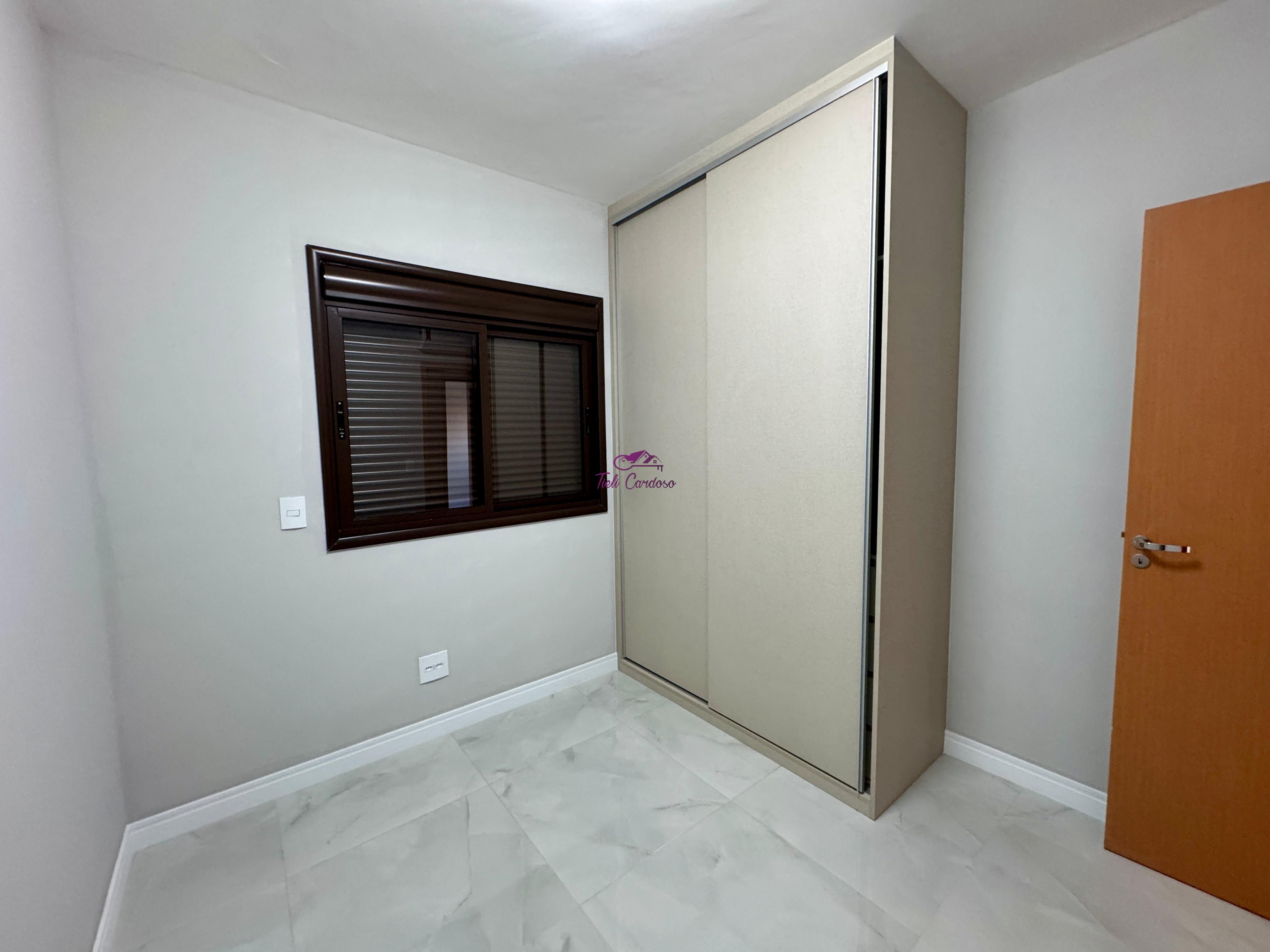 Apartamento à venda com 3 quartos, 99m² - Foto 4