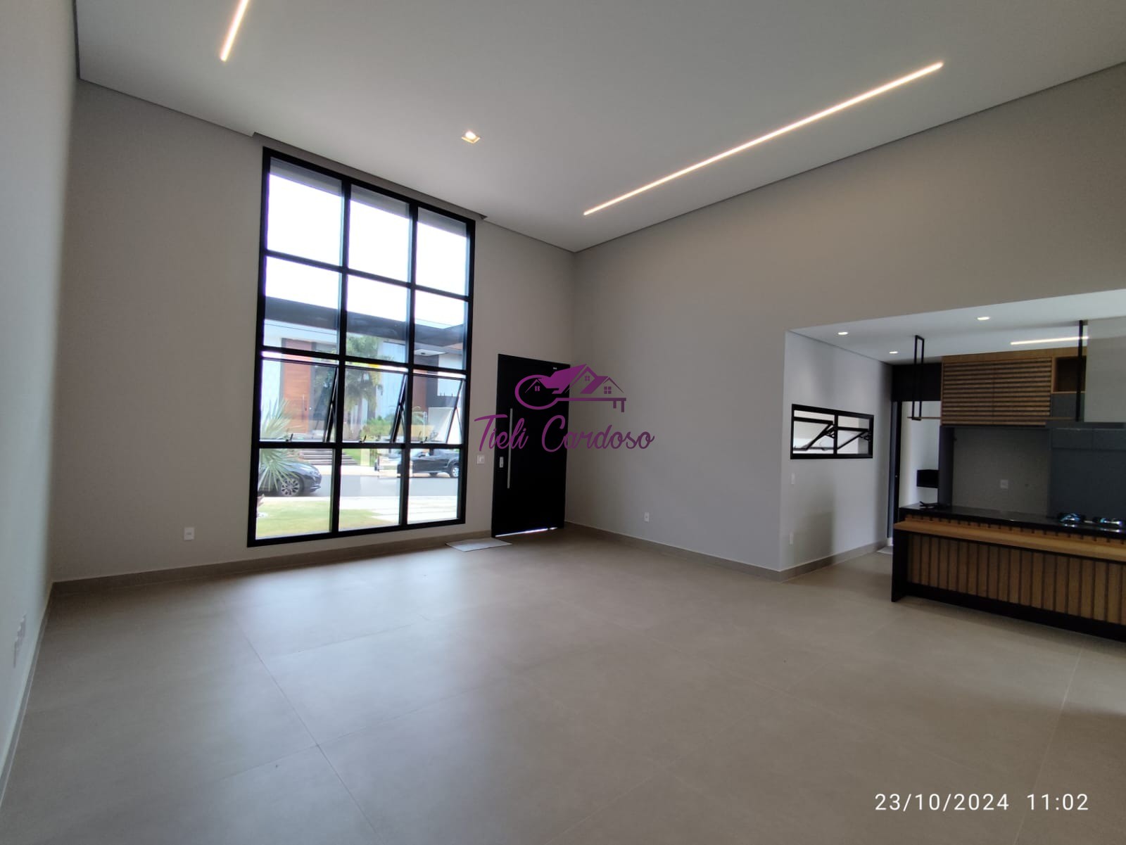 Casa à venda com 3 quartos, 300m² - Foto 4