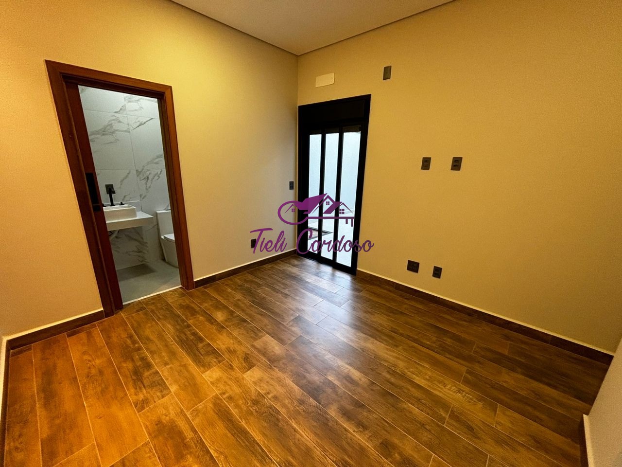 Casa à venda com 3 quartos, 200m² - Foto 11