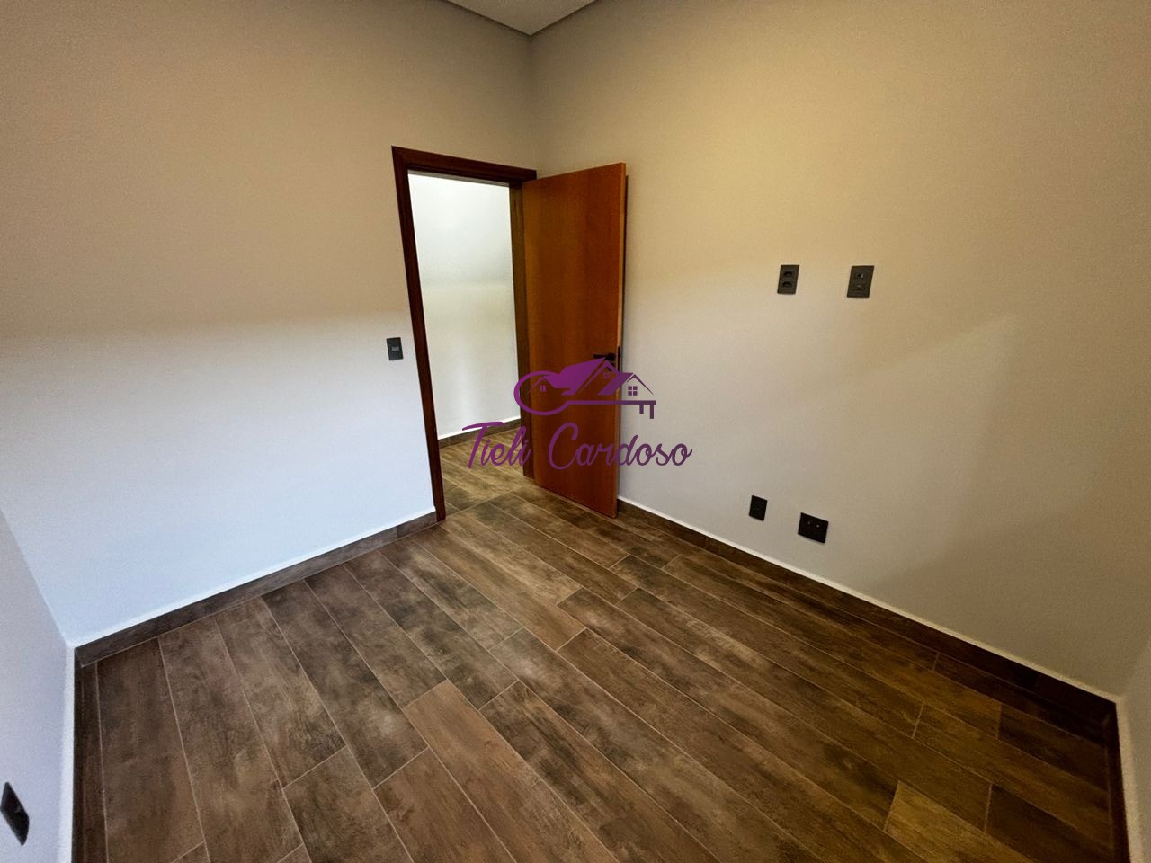 Casa à venda com 3 quartos, 200m² - Foto 16