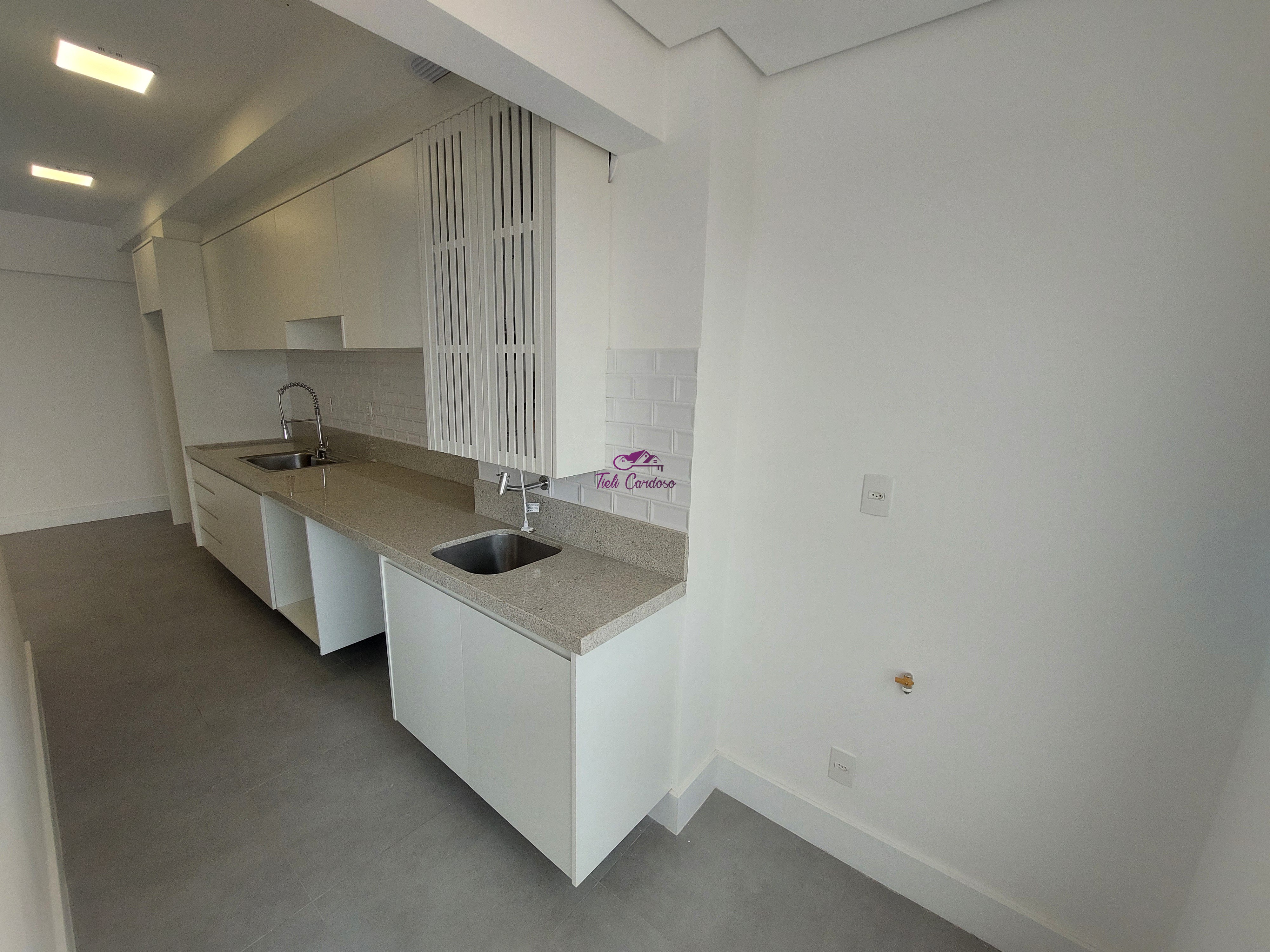 Apartamento para alugar com 3 quartos, 85m² - Foto 18