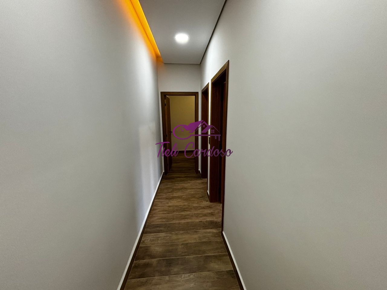 Casa à venda com 3 quartos, 200m² - Foto 17