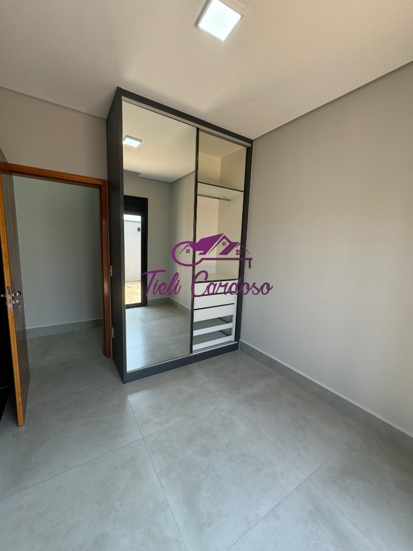 Casa à venda com 3 quartos, 209m² - Foto 8