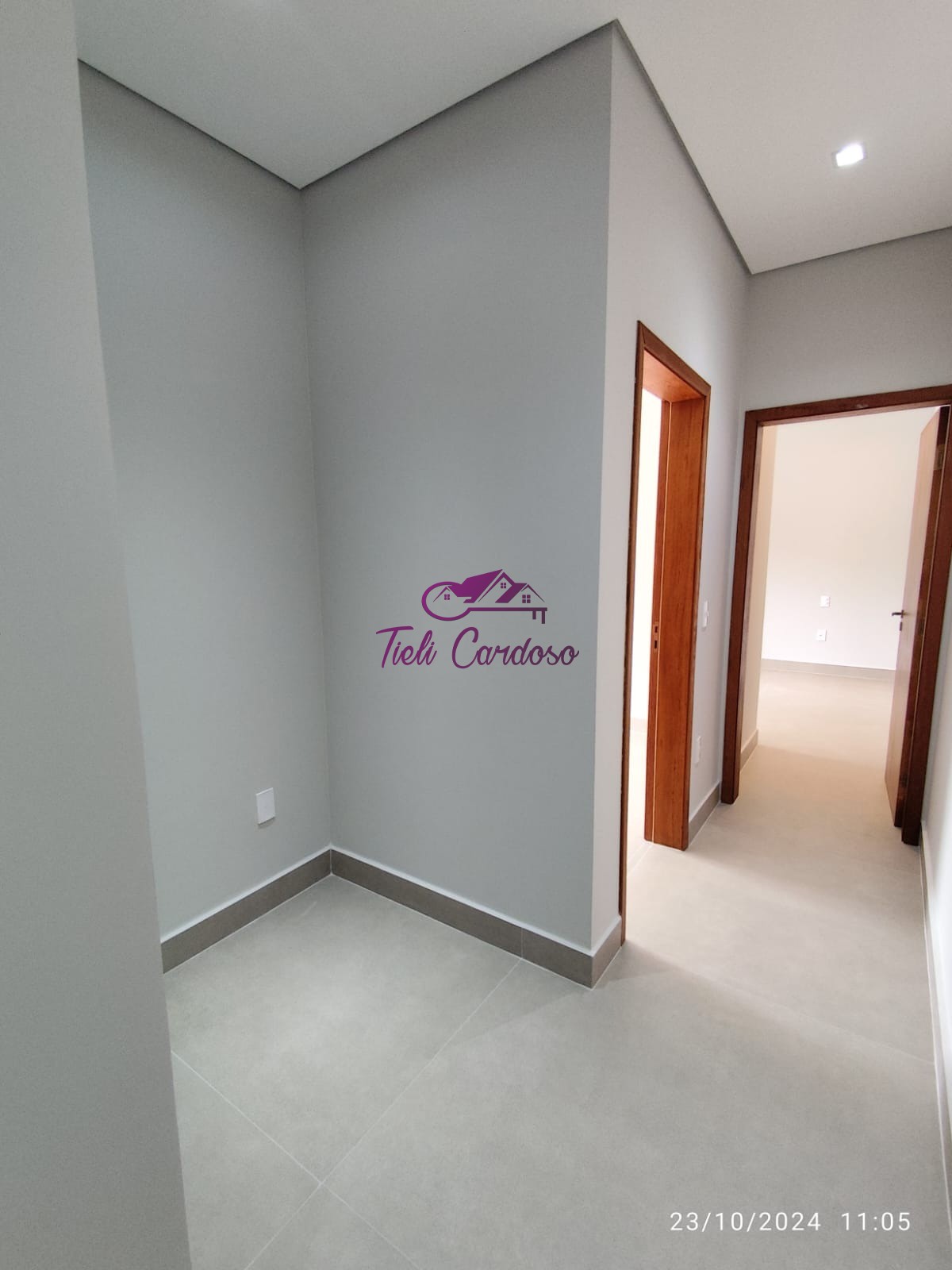 Casa à venda com 3 quartos, 300m² - Foto 12