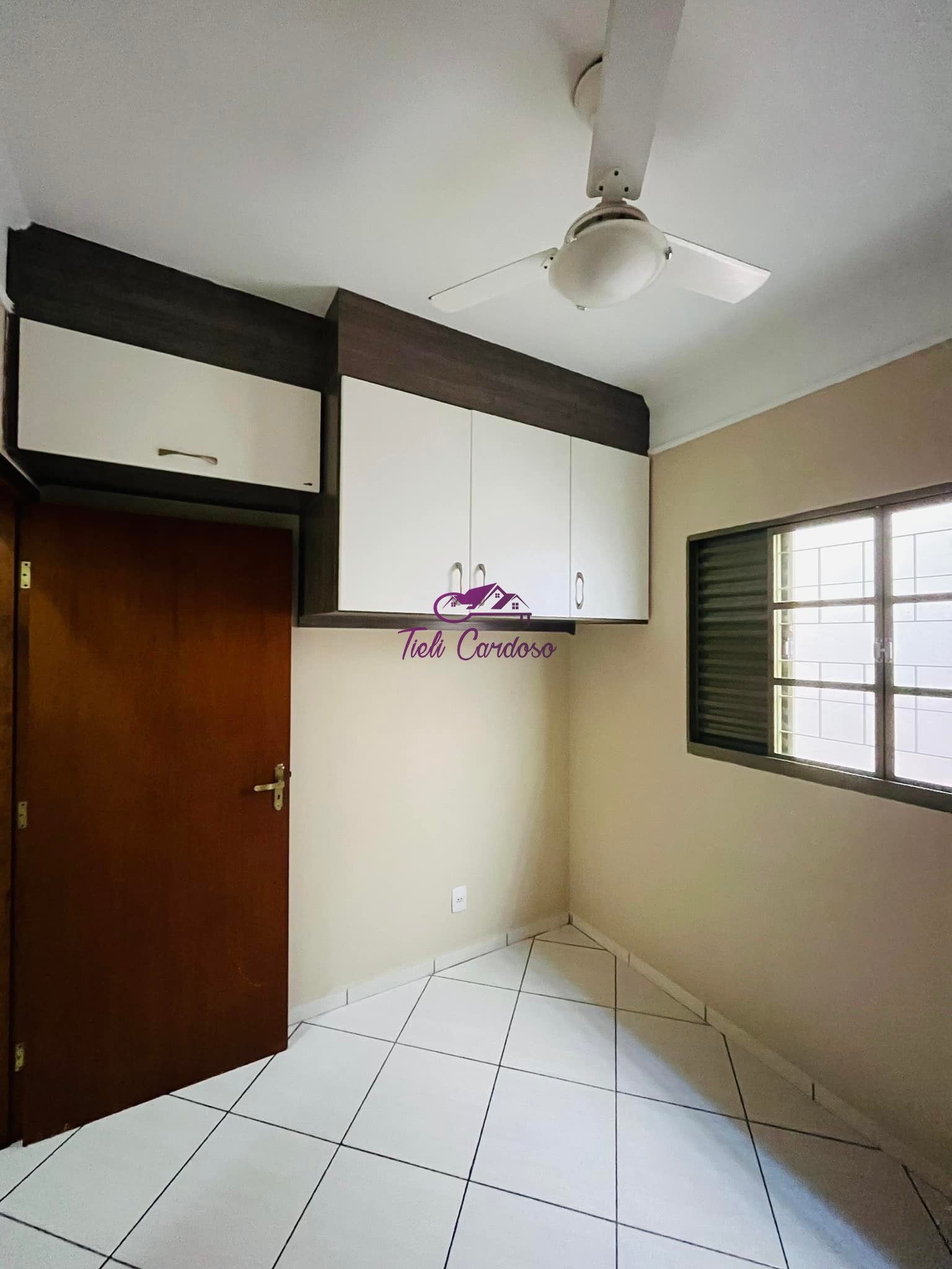 Casa para alugar com 4 quartos, 150m² - Foto 10