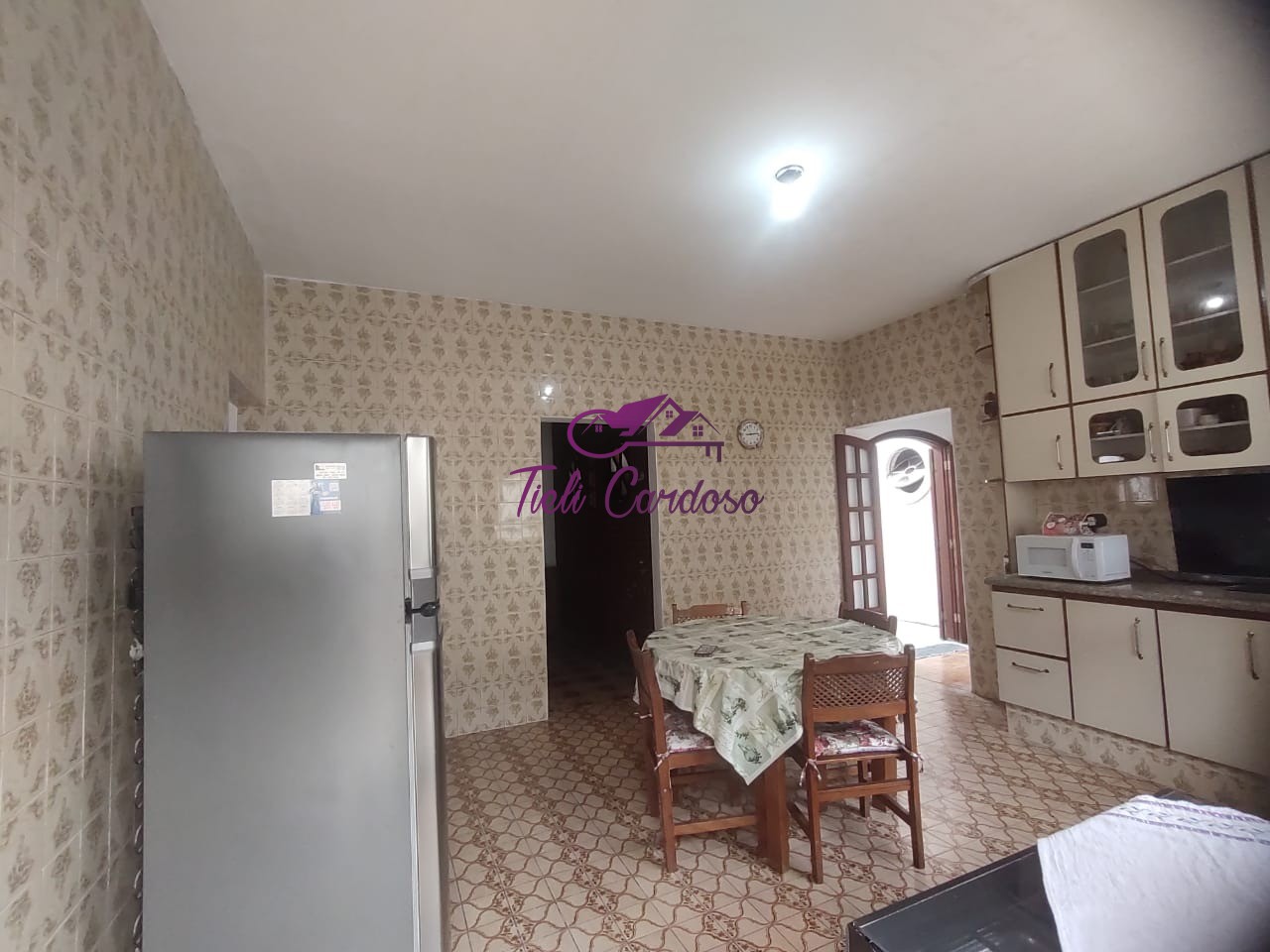 Casa à venda com 3 quartos, 250m² - Foto 12