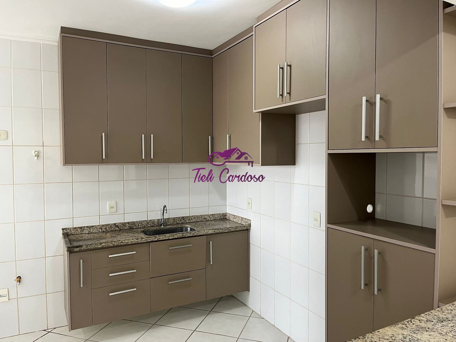 Apartamento à venda com 2 quartos, 62m² - Foto 1